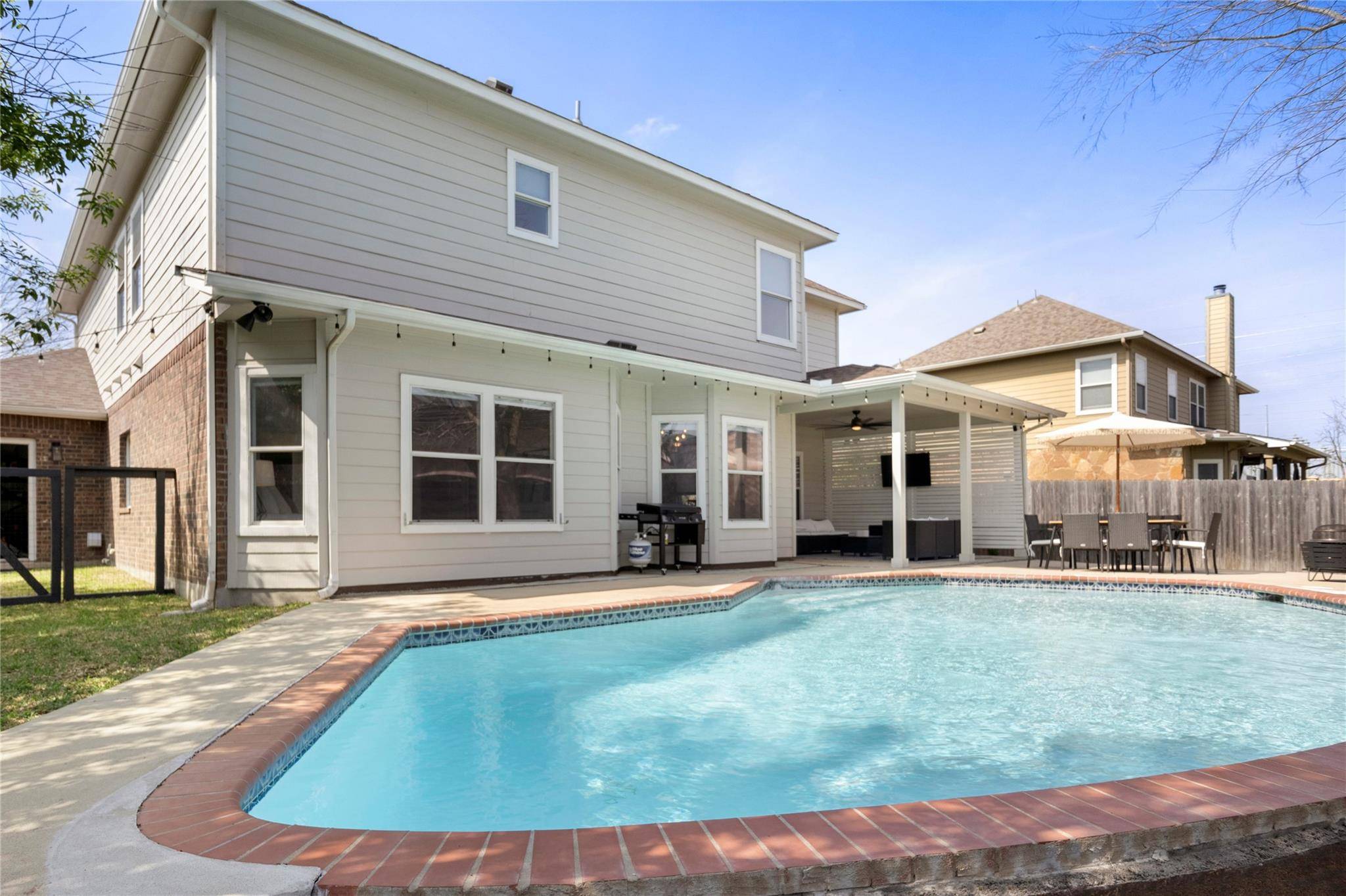 1022 N Ash CV, Hutto, TX 78634