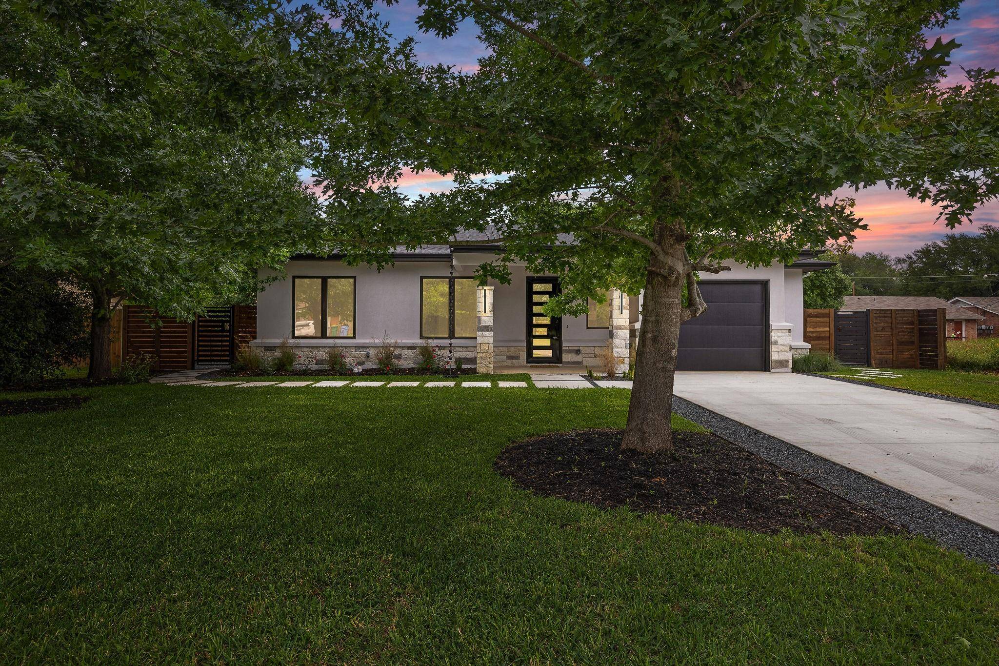 410 Persimmon ST, Bastrop, TX 78602