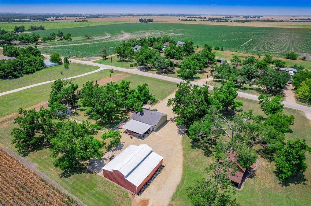 2200 Old Thorndale RD, Taylor, TX 76574