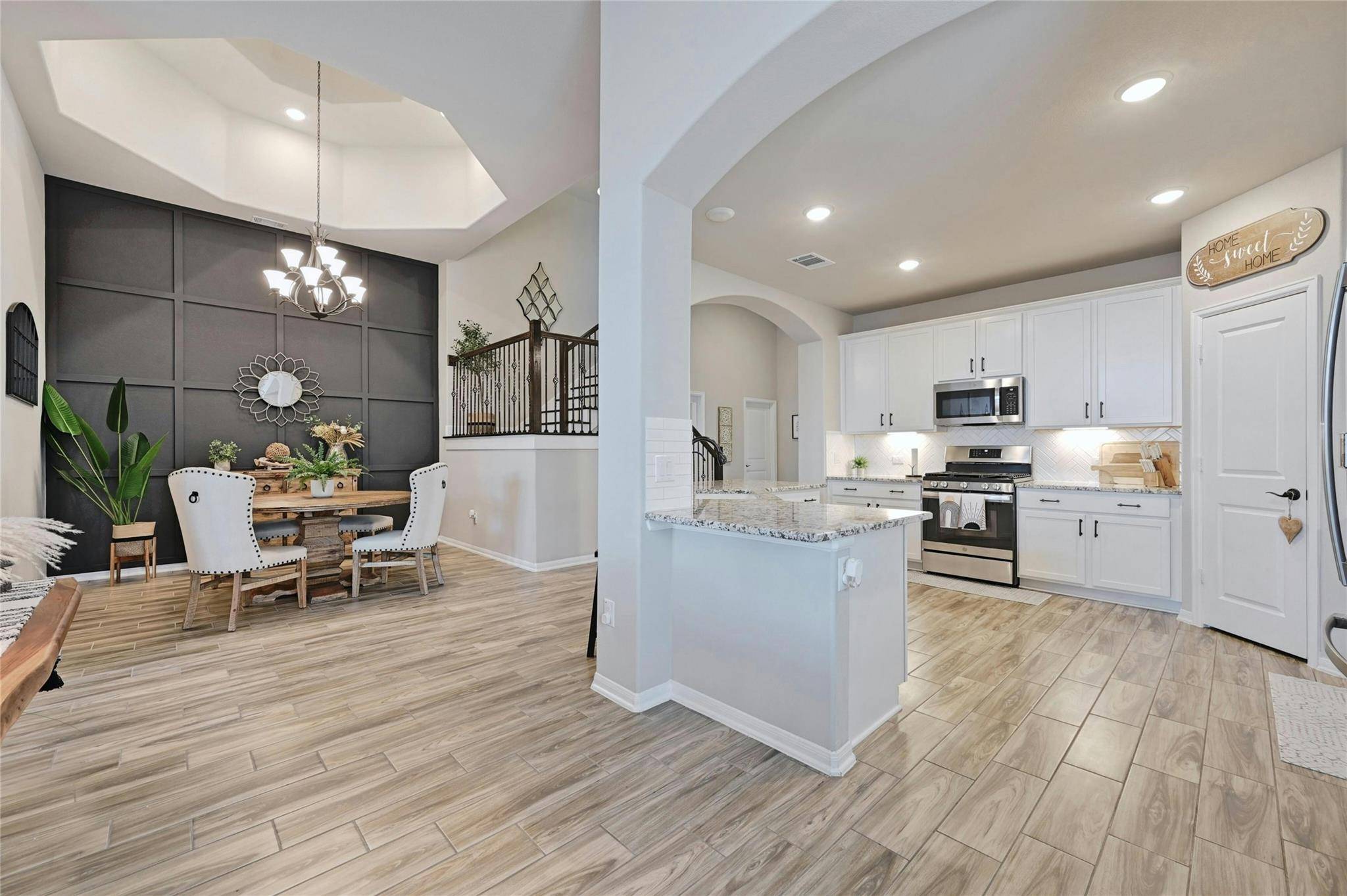 135 Oleander LOOP, Buda, TX 78610