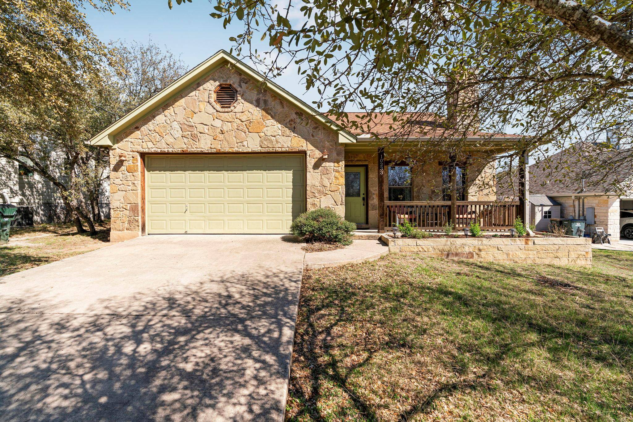 10233 Twin Lake LOOP, Dripping Springs, TX 78620