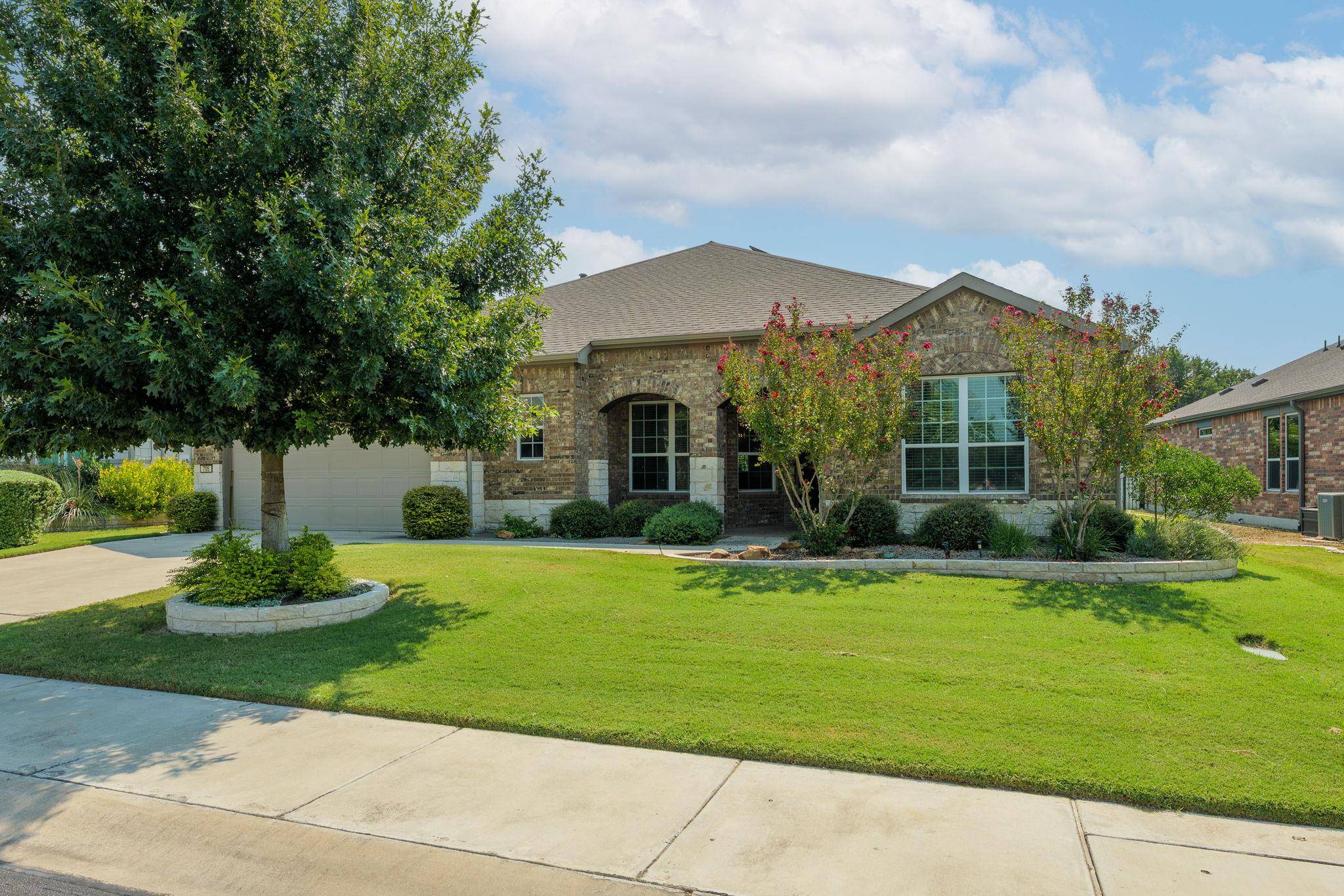 705 Holiday Creek LN, Georgetown, TX 78633