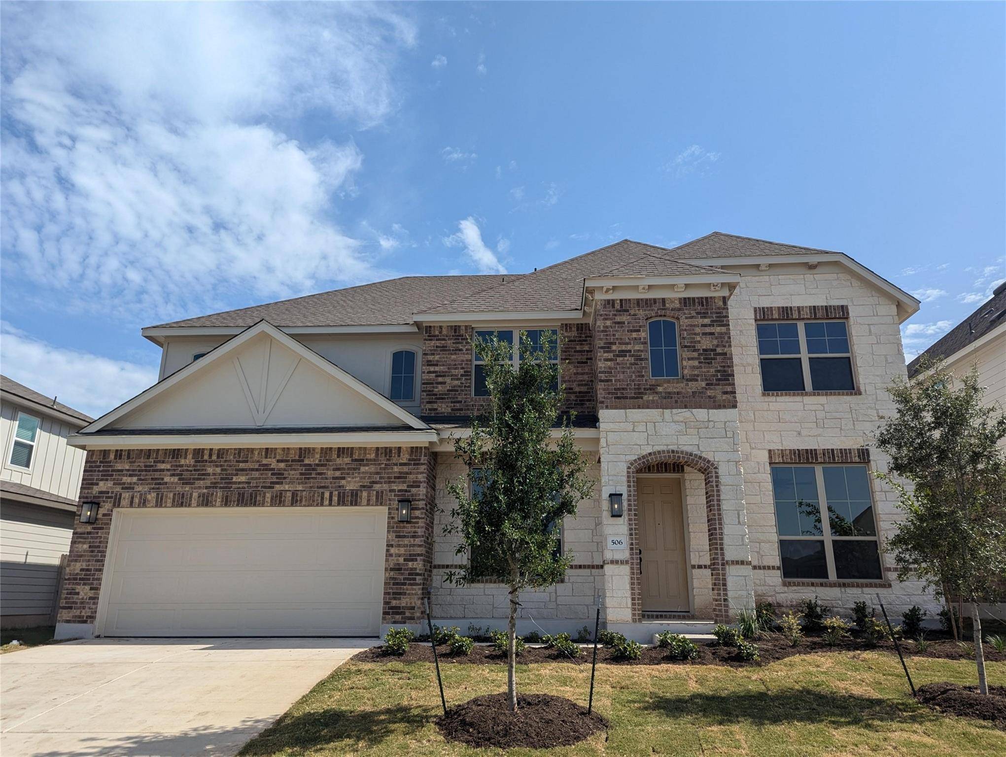 506 Giorgio Moroder DR, Hutto, TX 78634