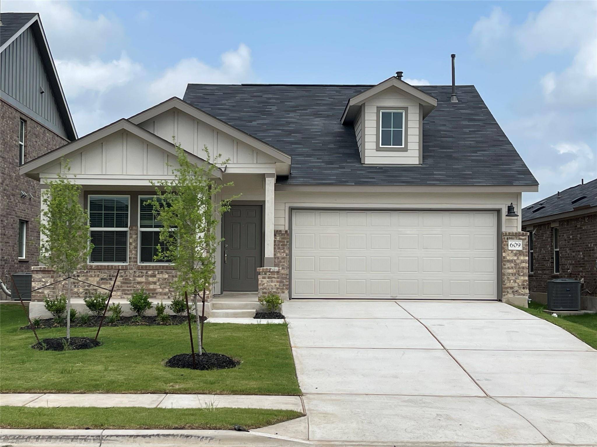 609 Avre LOOP, Kyle, TX 78640