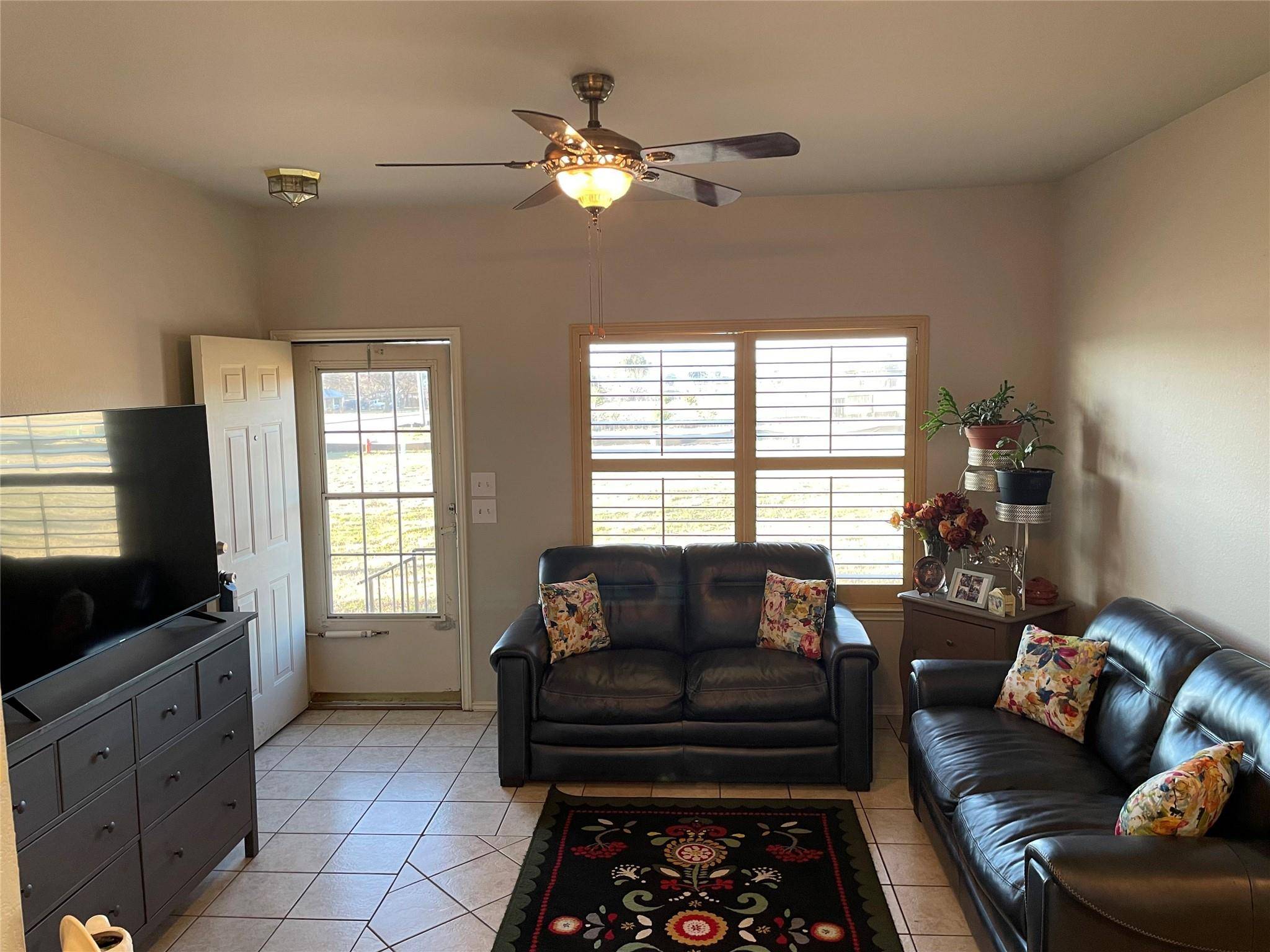 1901 Windy Park DR, Round Rock, TX 78664