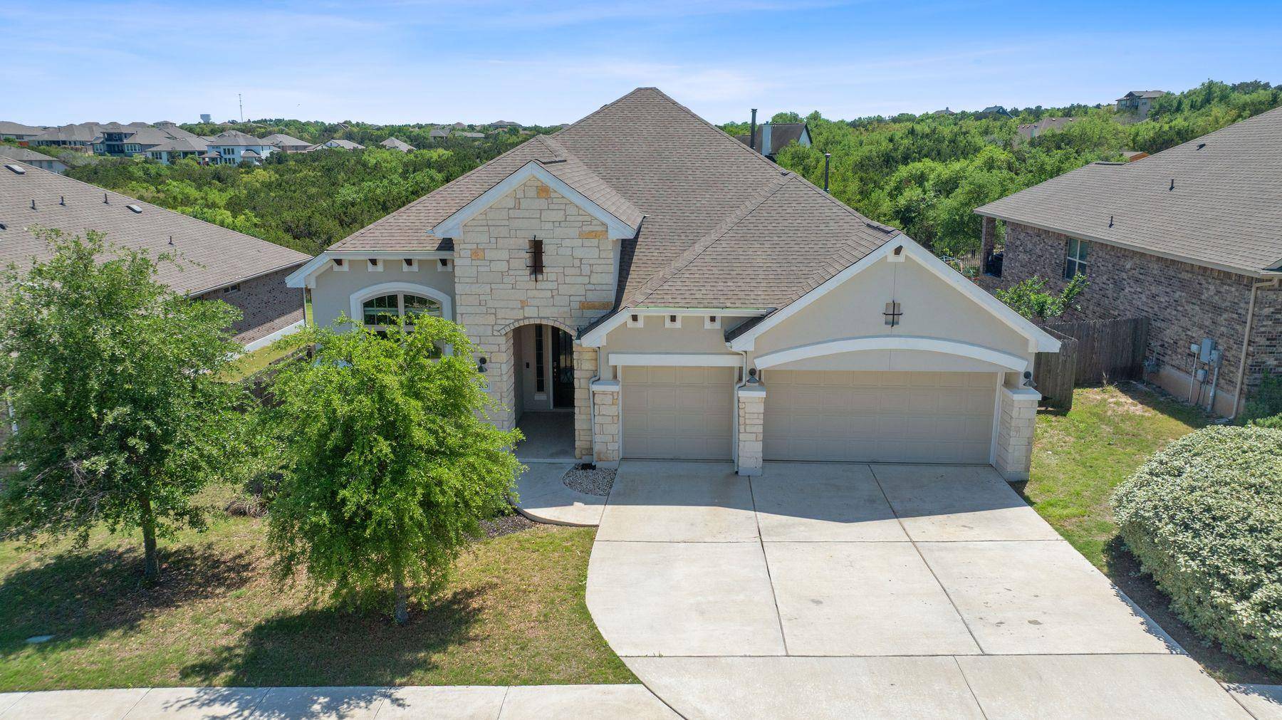 200 S Sage HOLW, Dripping Springs, TX 78620