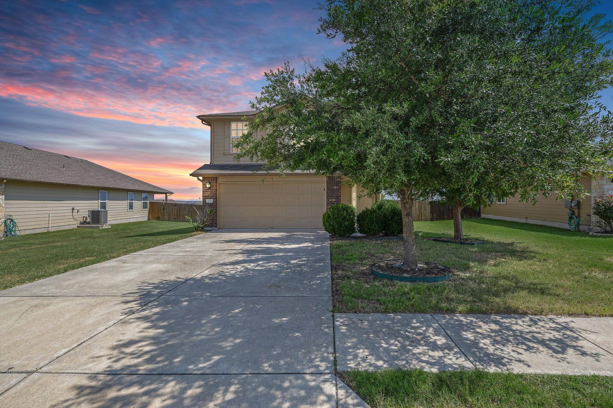 130 Sabine River DR, Hutto, TX 78634