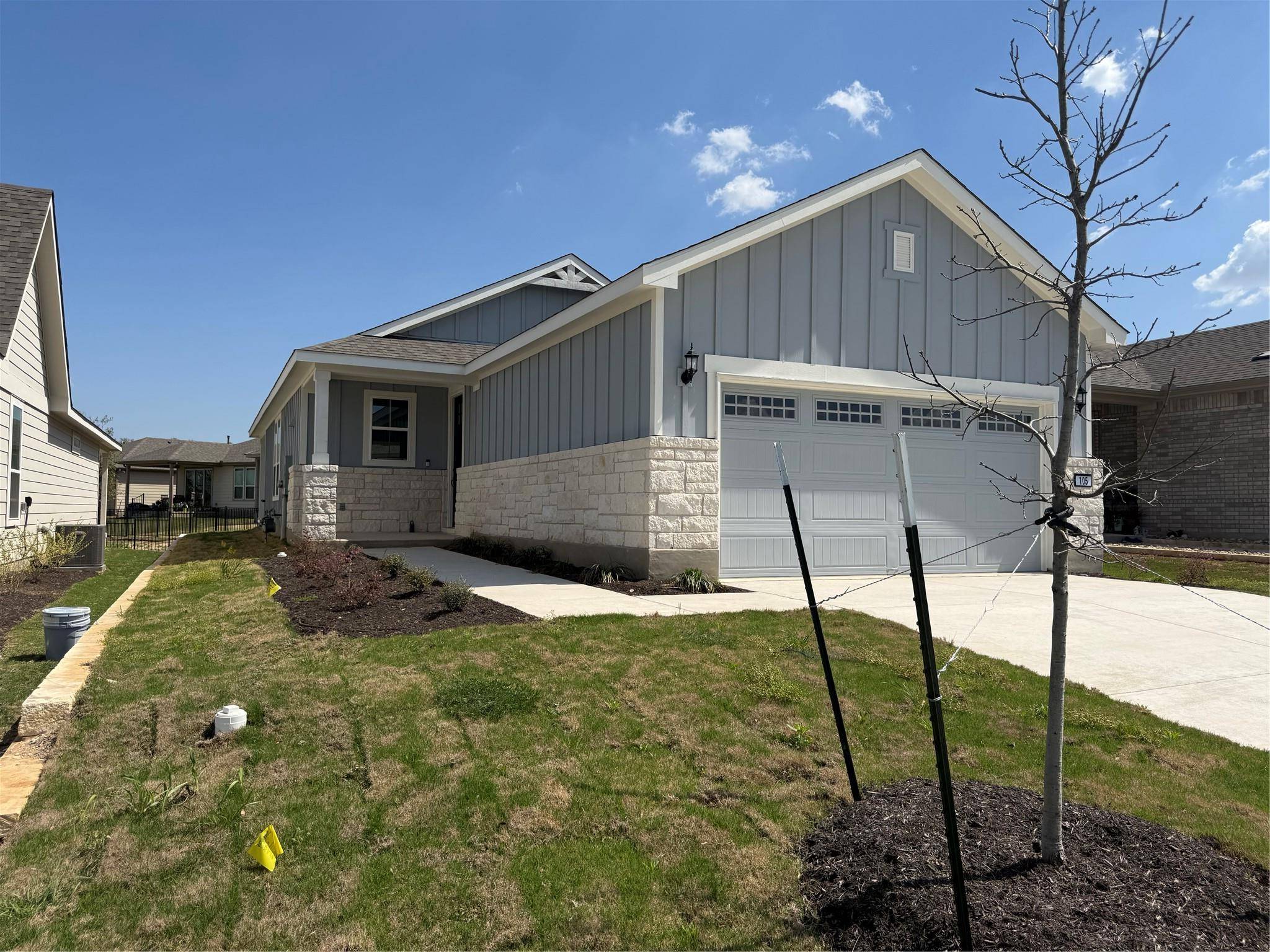 105 Livewater LN, Georgetown, TX 78633