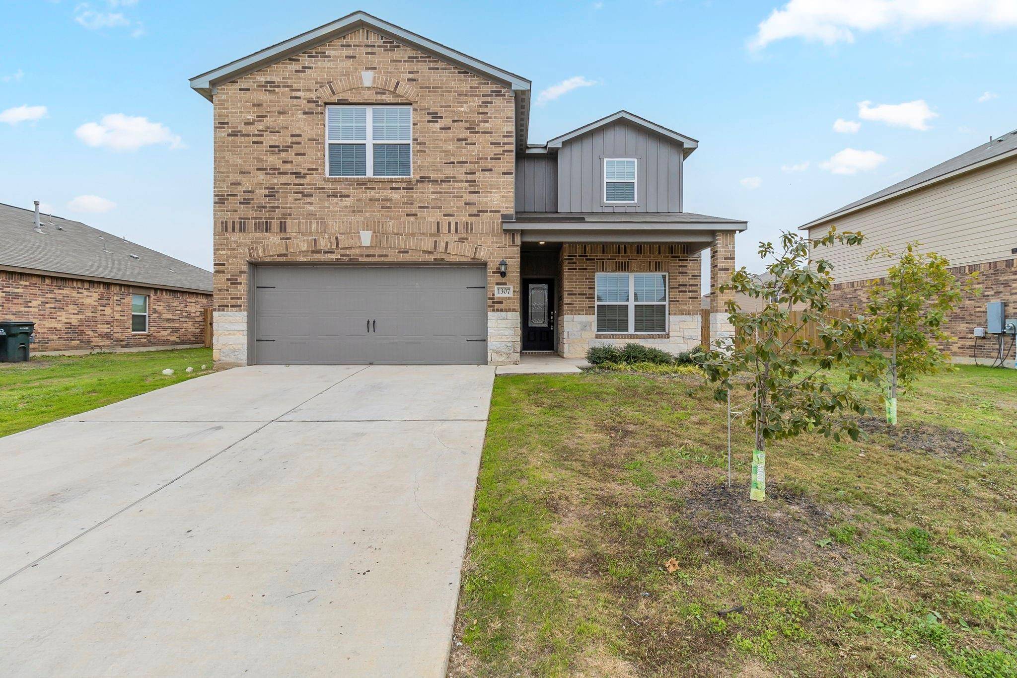 1307 Treeta TRL, Kyle, TX 78640