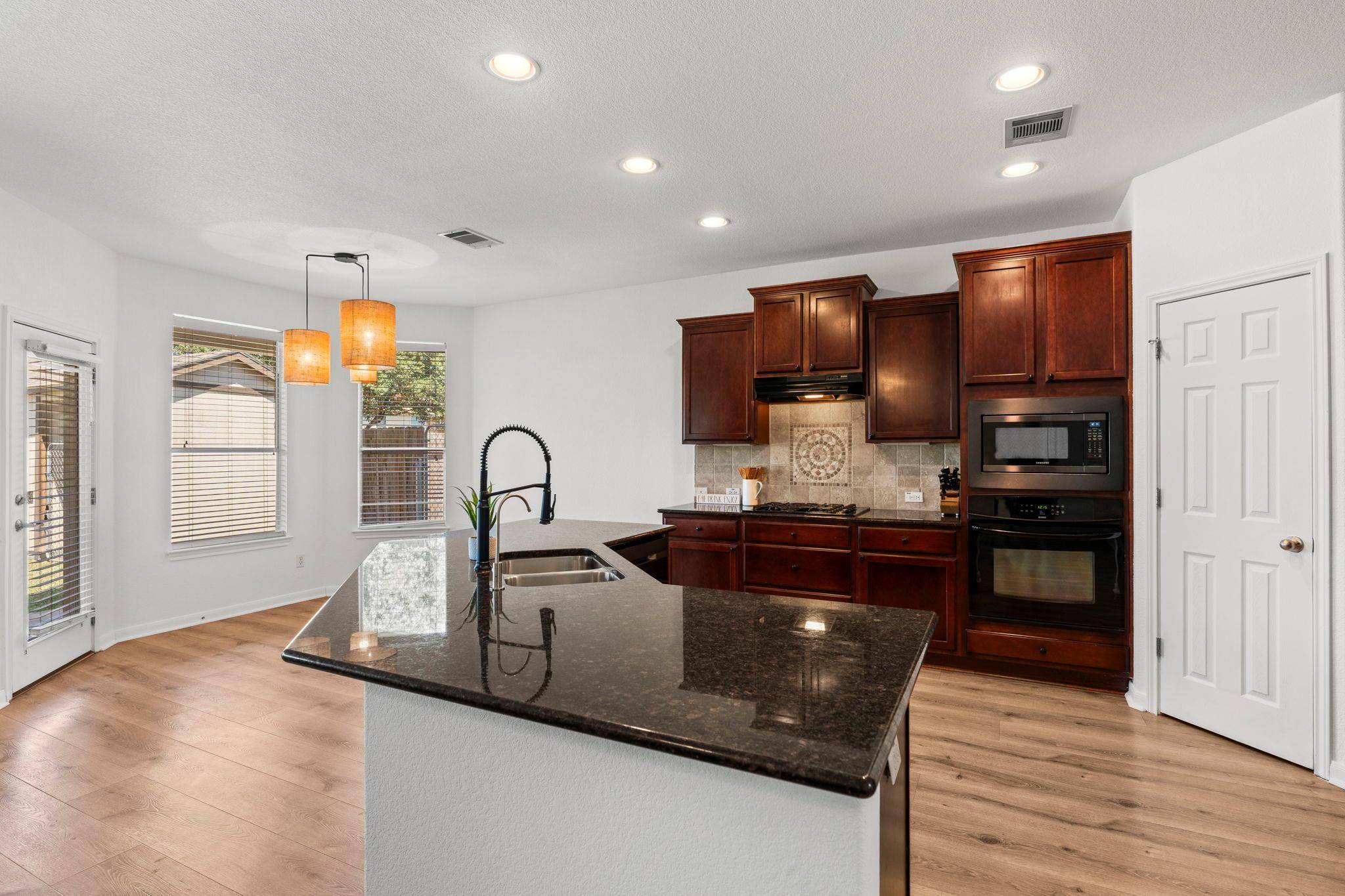 2246 Garlic Creek DR, Buda, TX 78610