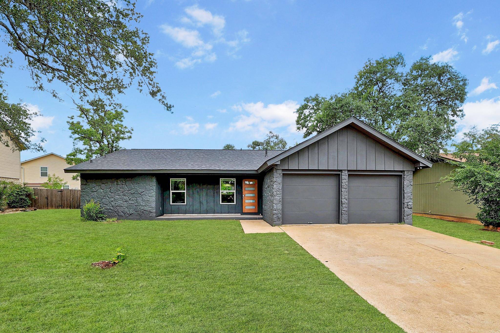 3812 Tarragona LN, Austin, TX 78727