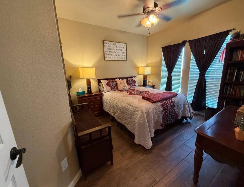 609 State Highway 123 N, Stockdale, TX 78160