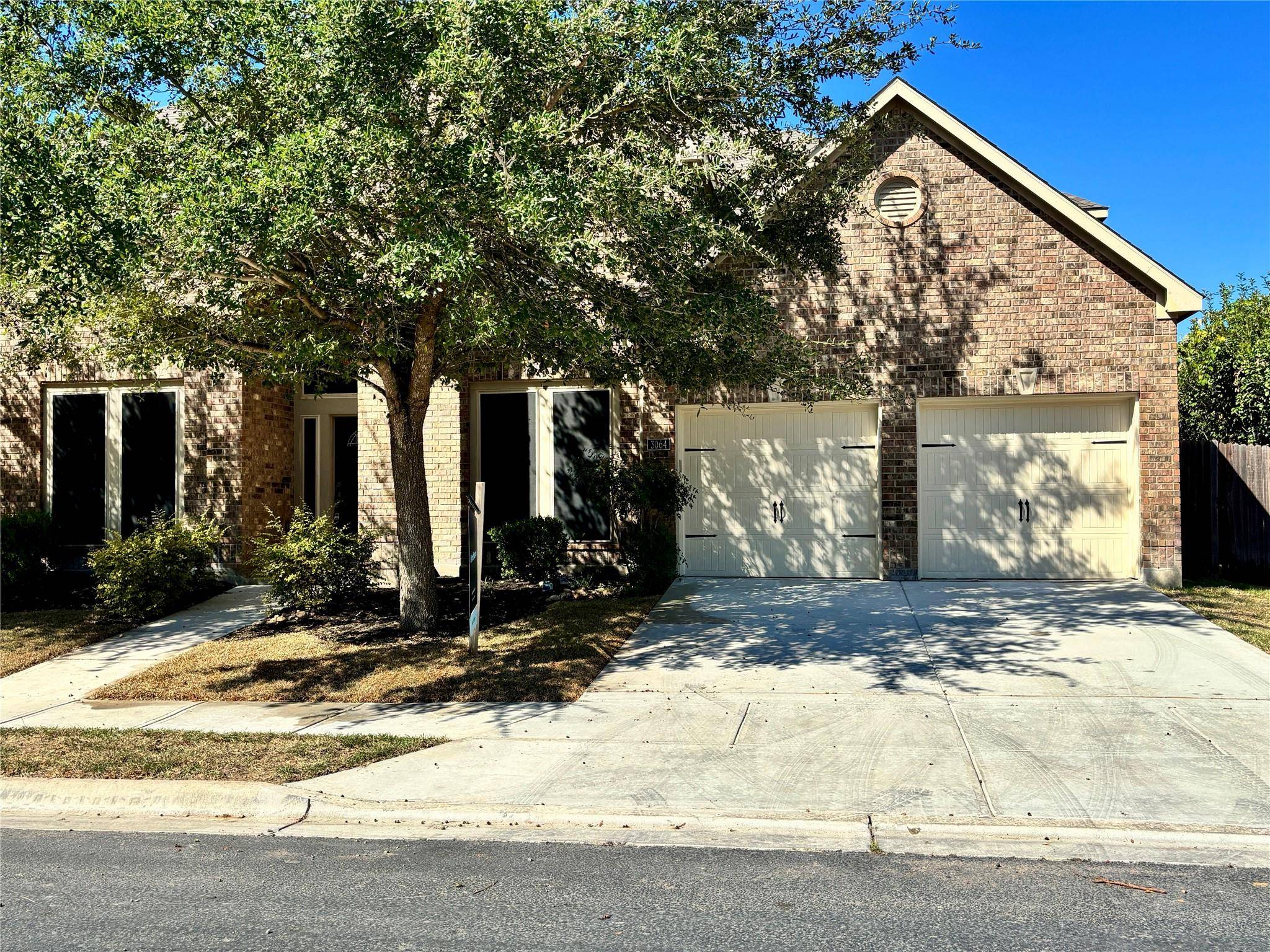 3064 Saddlehorn DR, Seguin, TX 78155