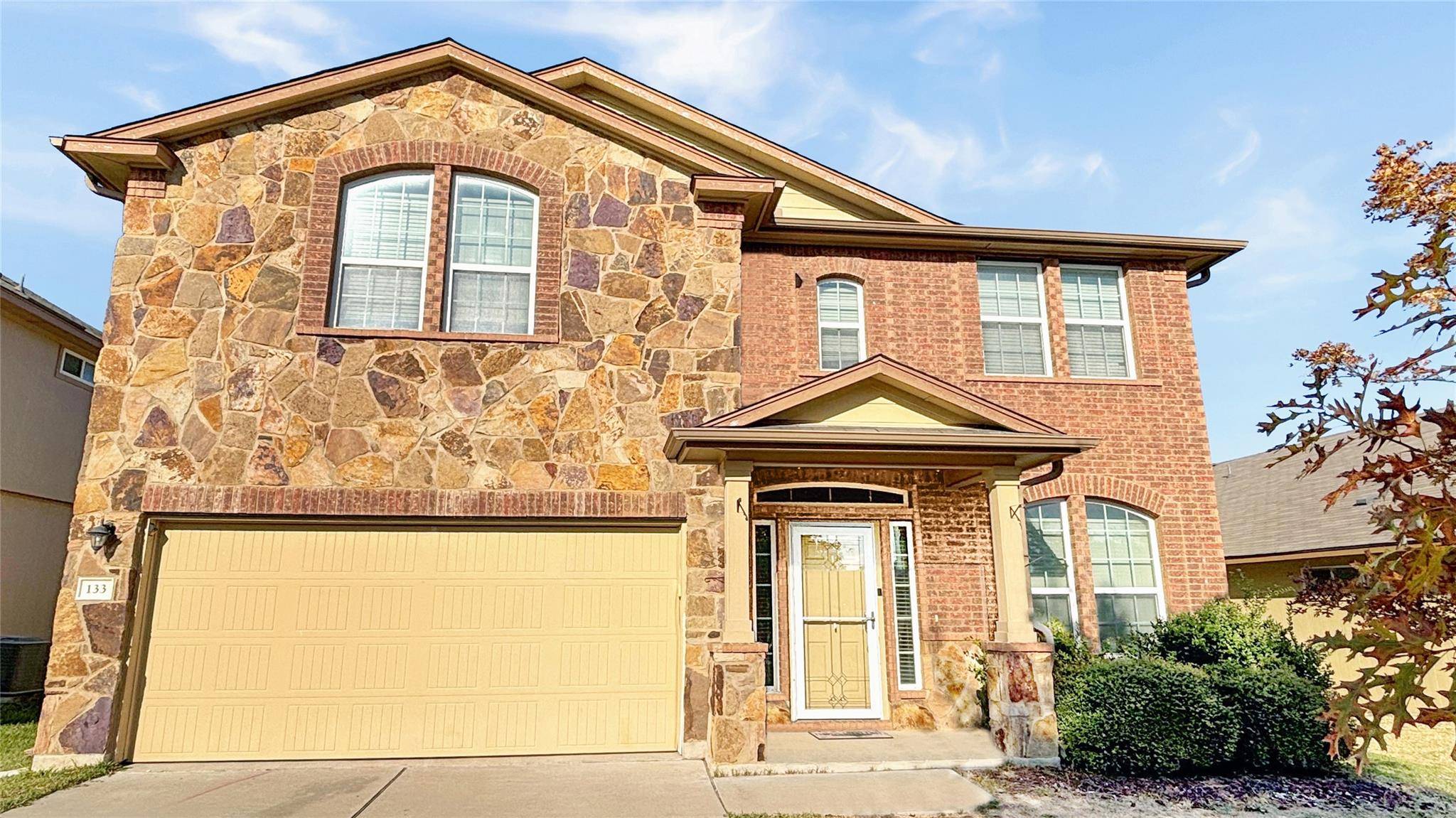 133 S Langtry LN, Jarrell, TX 76537