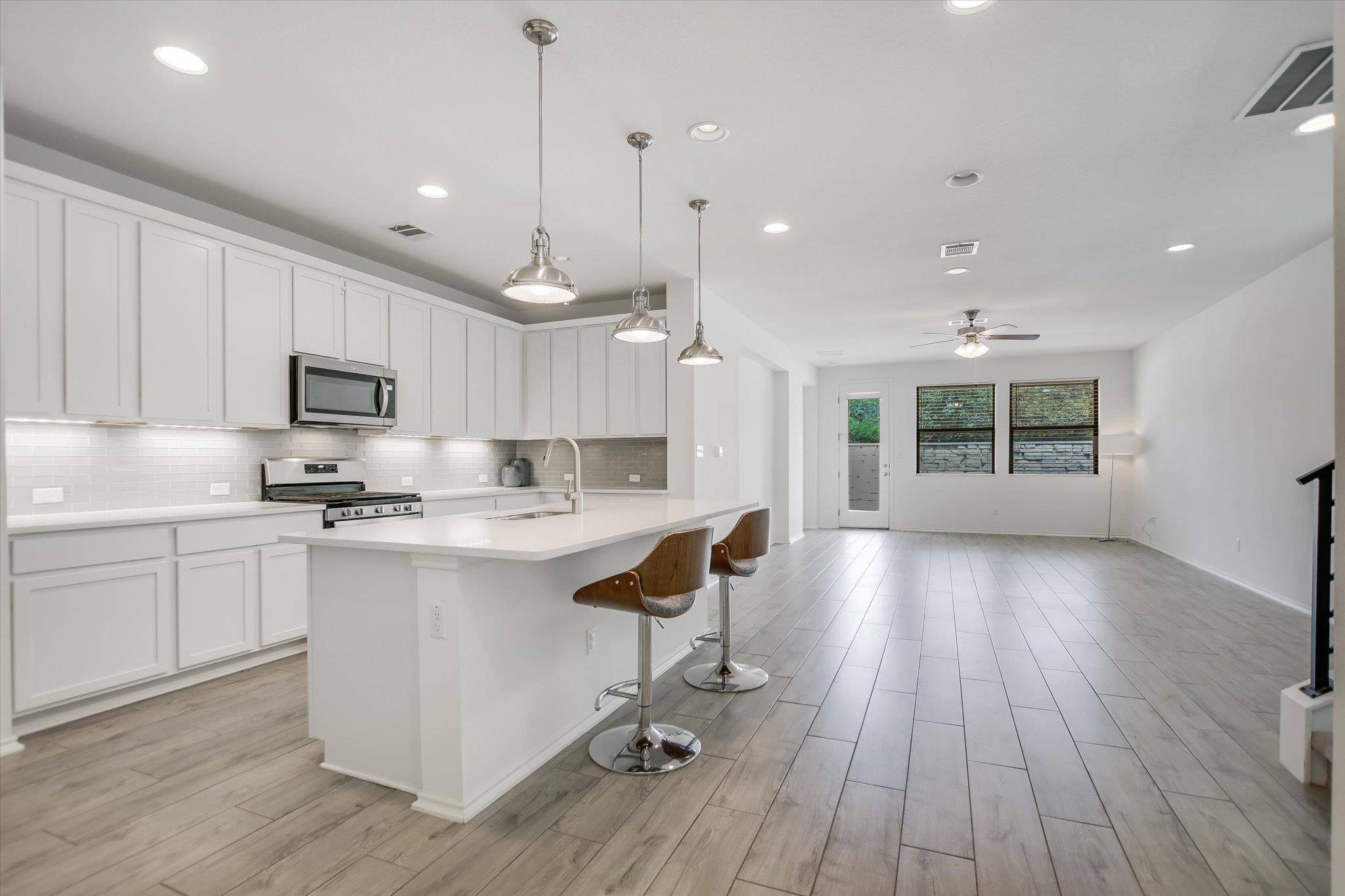 9106 Moonstone DR, Austin, TX 78729