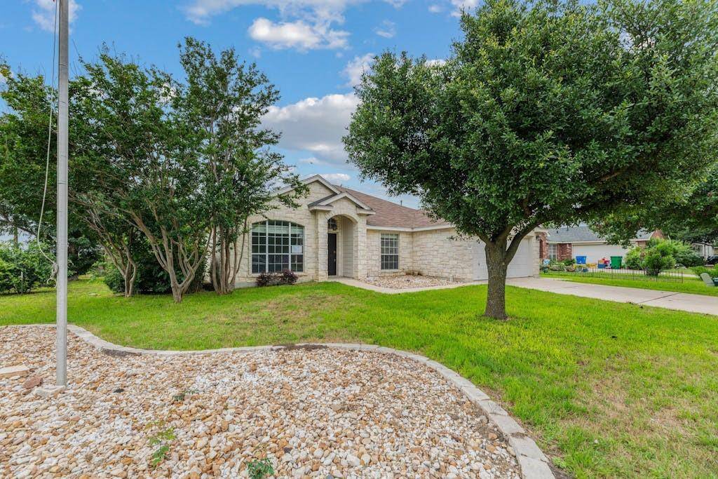 1506 SHERRY DR, Taylor, TX 76574