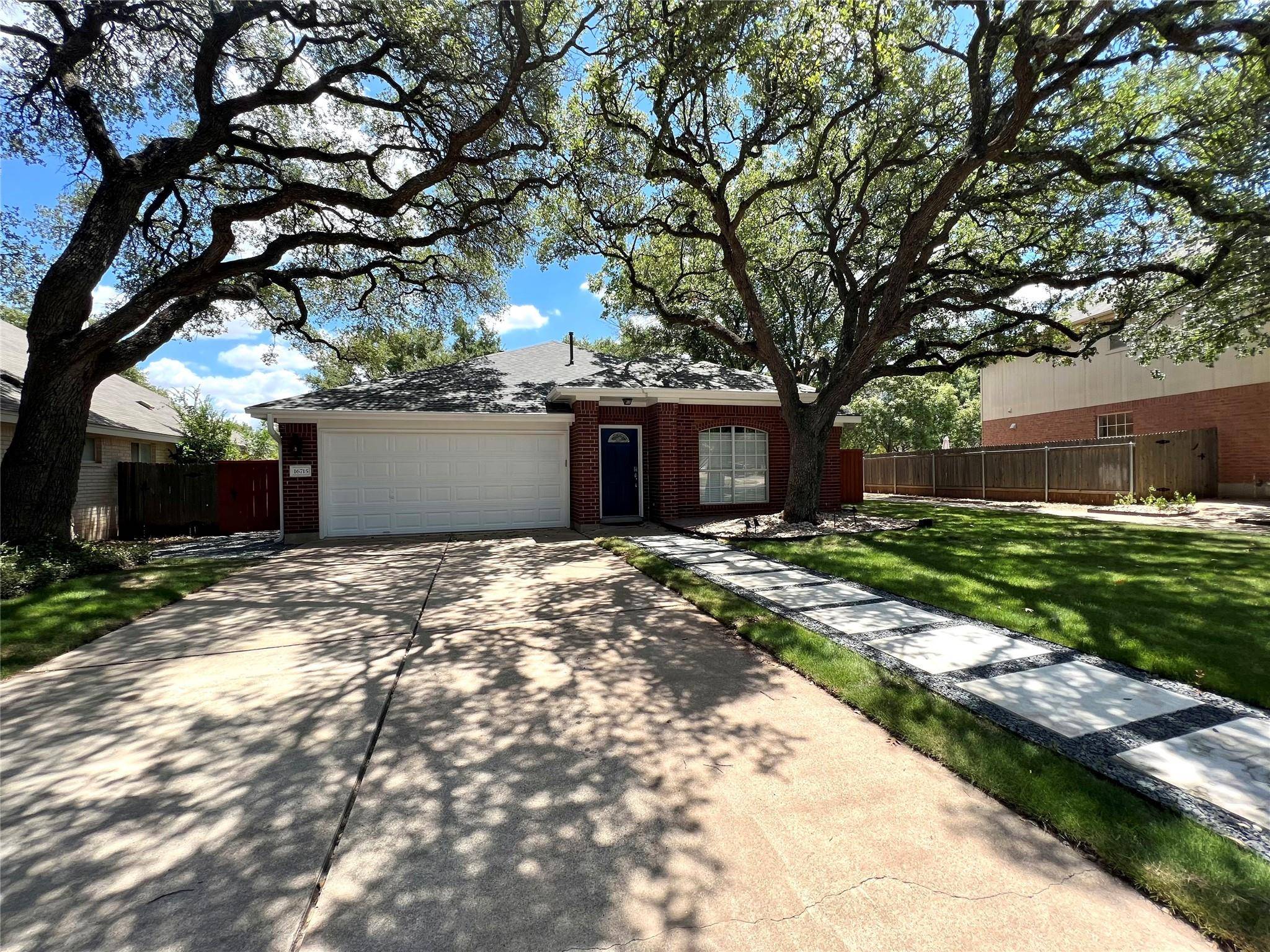 16715 Sabertooth DR, Round Rock, TX 78681