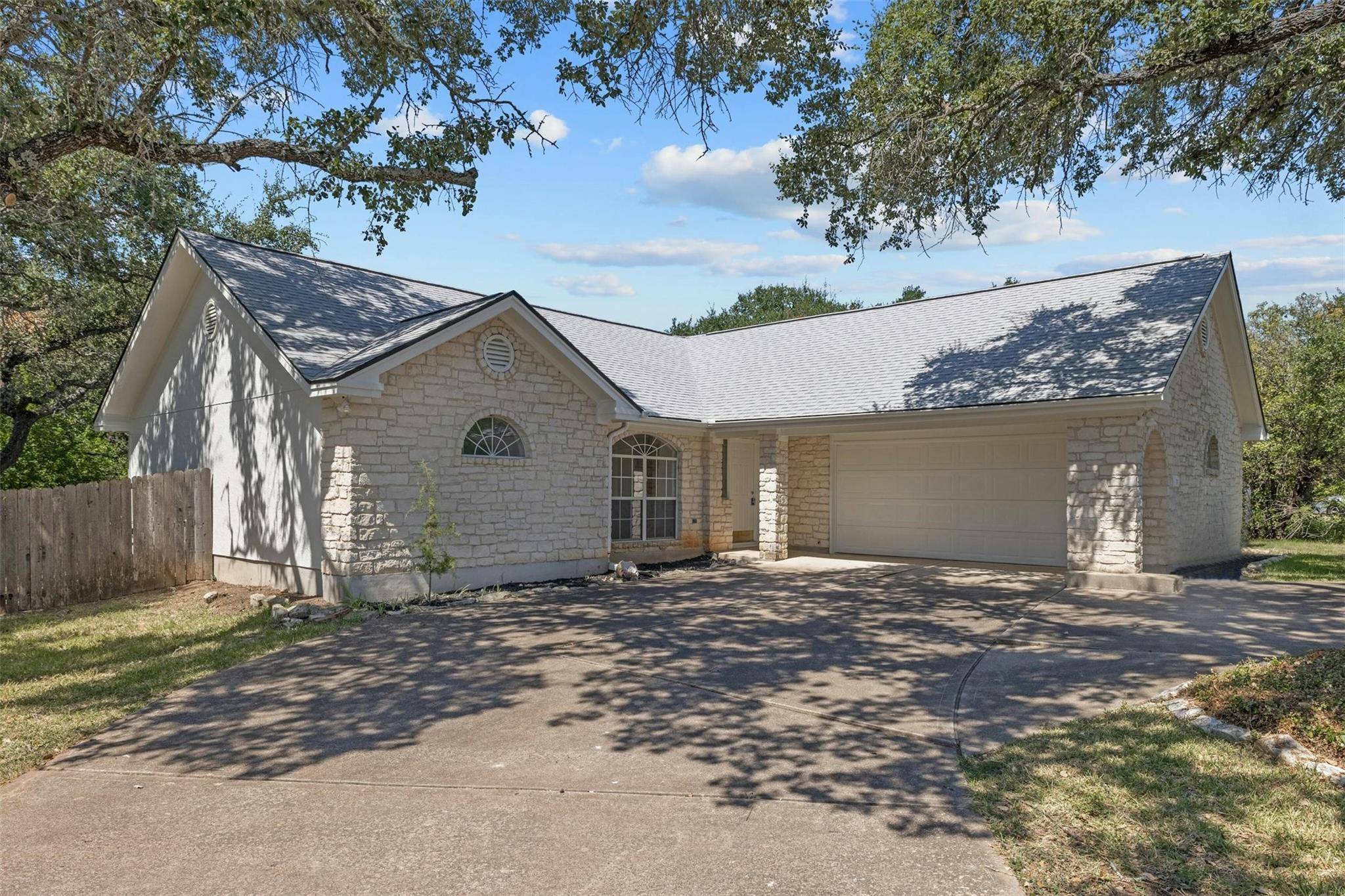 701 Prize Oaks DR, Cedar Park, TX 78613