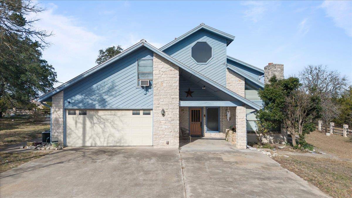280 Cole DR, Liberty Hill, TX 78642