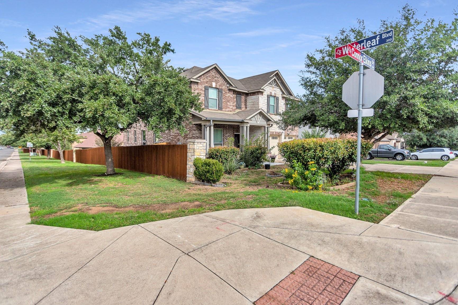233 CONNOR ELKINS DR, Kyle, TX 78640