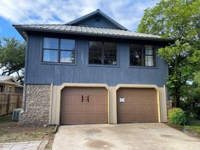 306 Bluebird CIR, Marble Falls, TX 78654