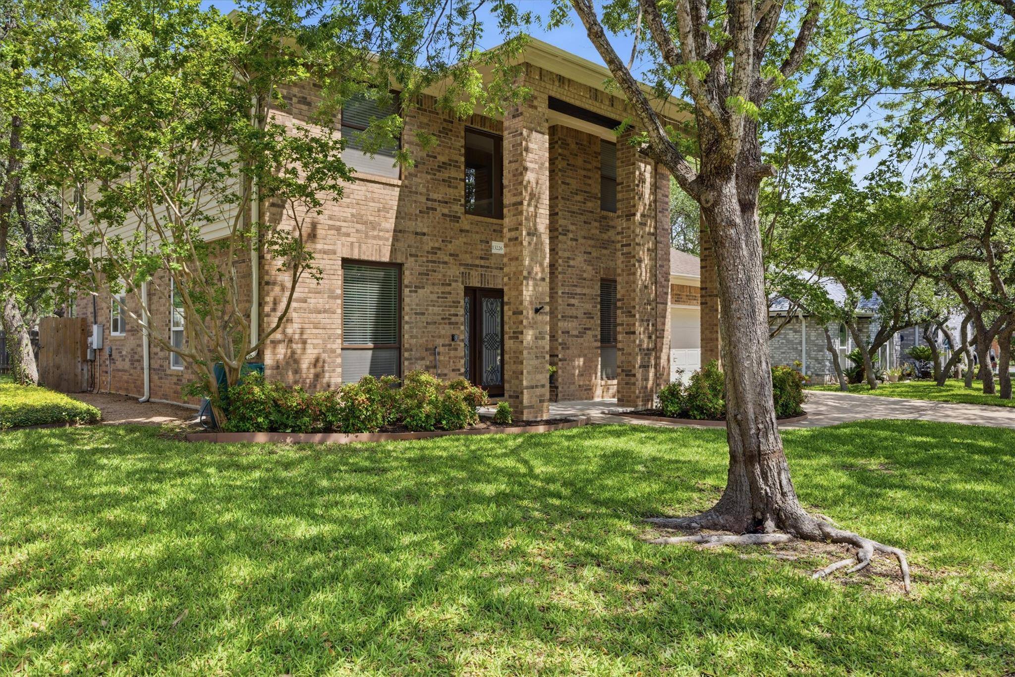 13226 Adonis DR, Austin, TX 78729