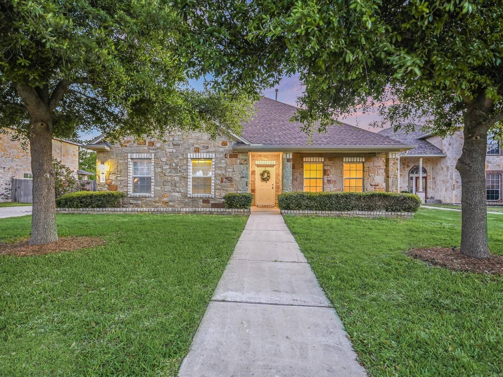 1103 Enclave WAY, Hutto, TX 78634