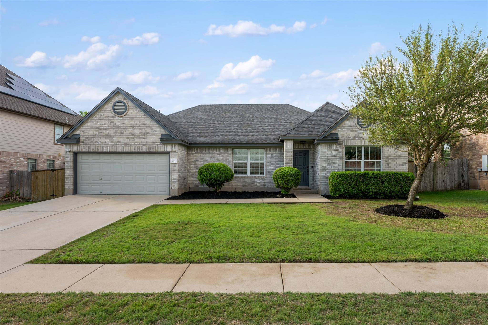 521 Boone Valley DR, Round Rock, TX 78664