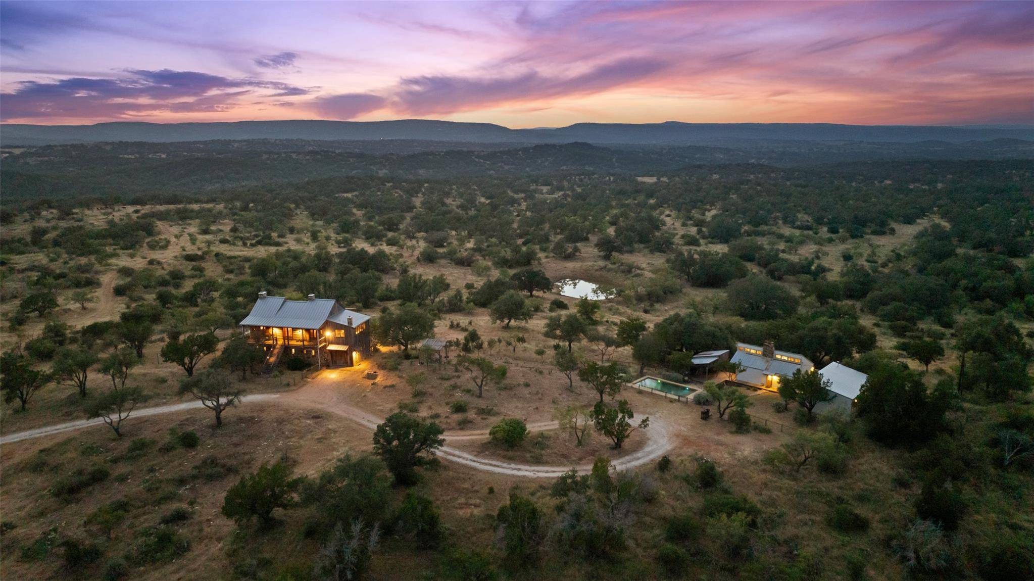 3503 Althaus-Davis RD, Fredericksburg, TX 78624