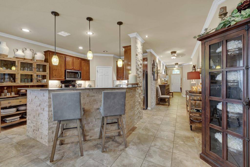 522 Pecos CIR, New Braunfels, TX 78130