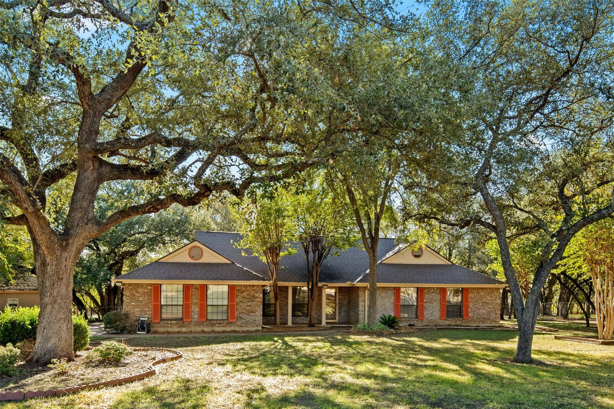 501 Stagecoach TRL, San Marcos, TX 78666
