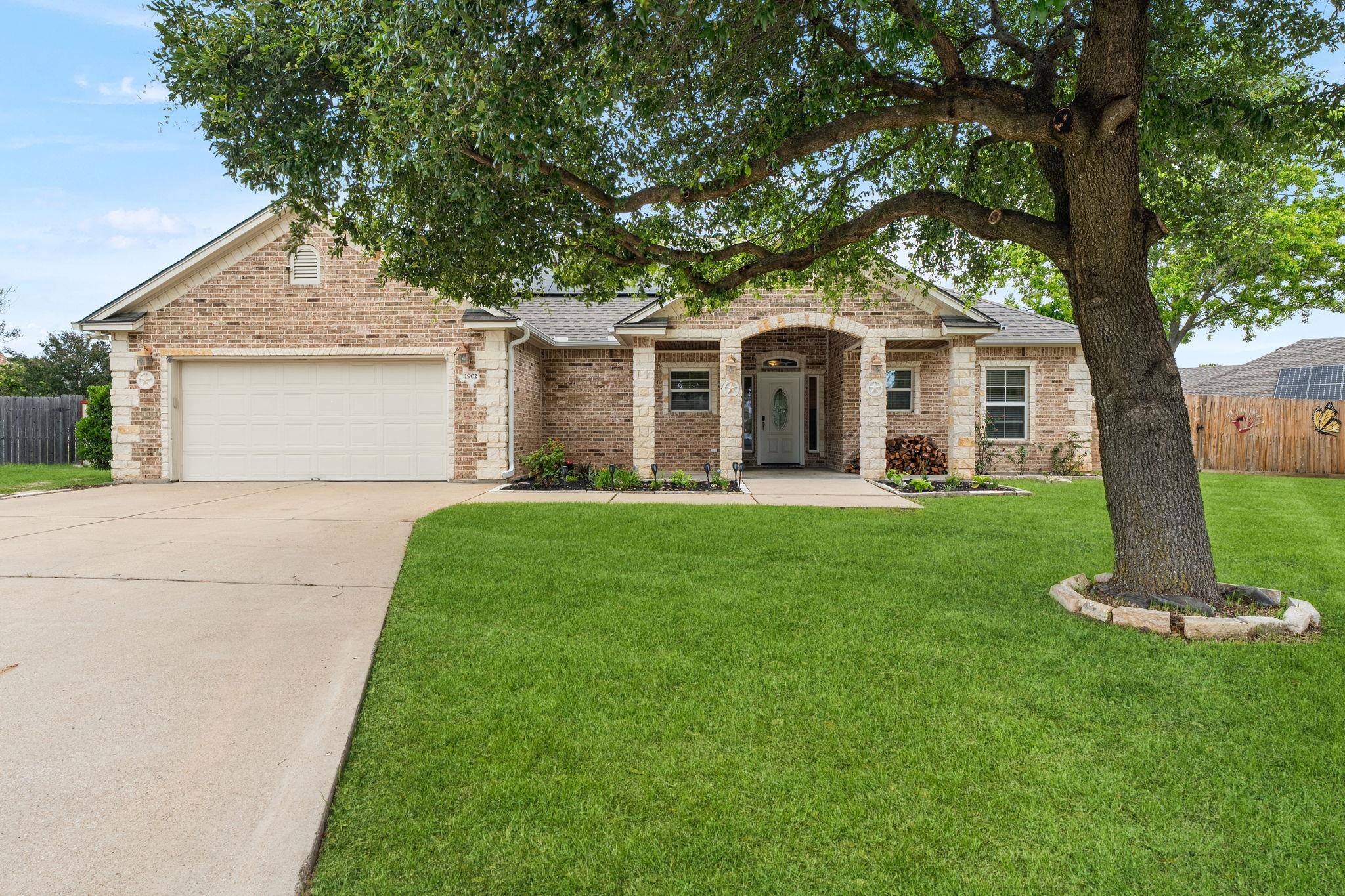 1902 Yuma CIR, Killeen, TX 76543