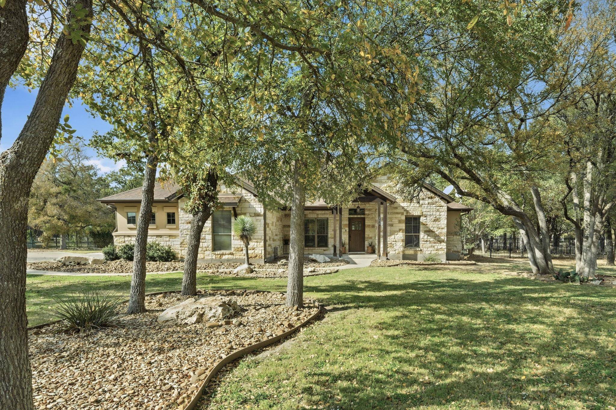 208 Independence DR, Georgetown, TX 78633