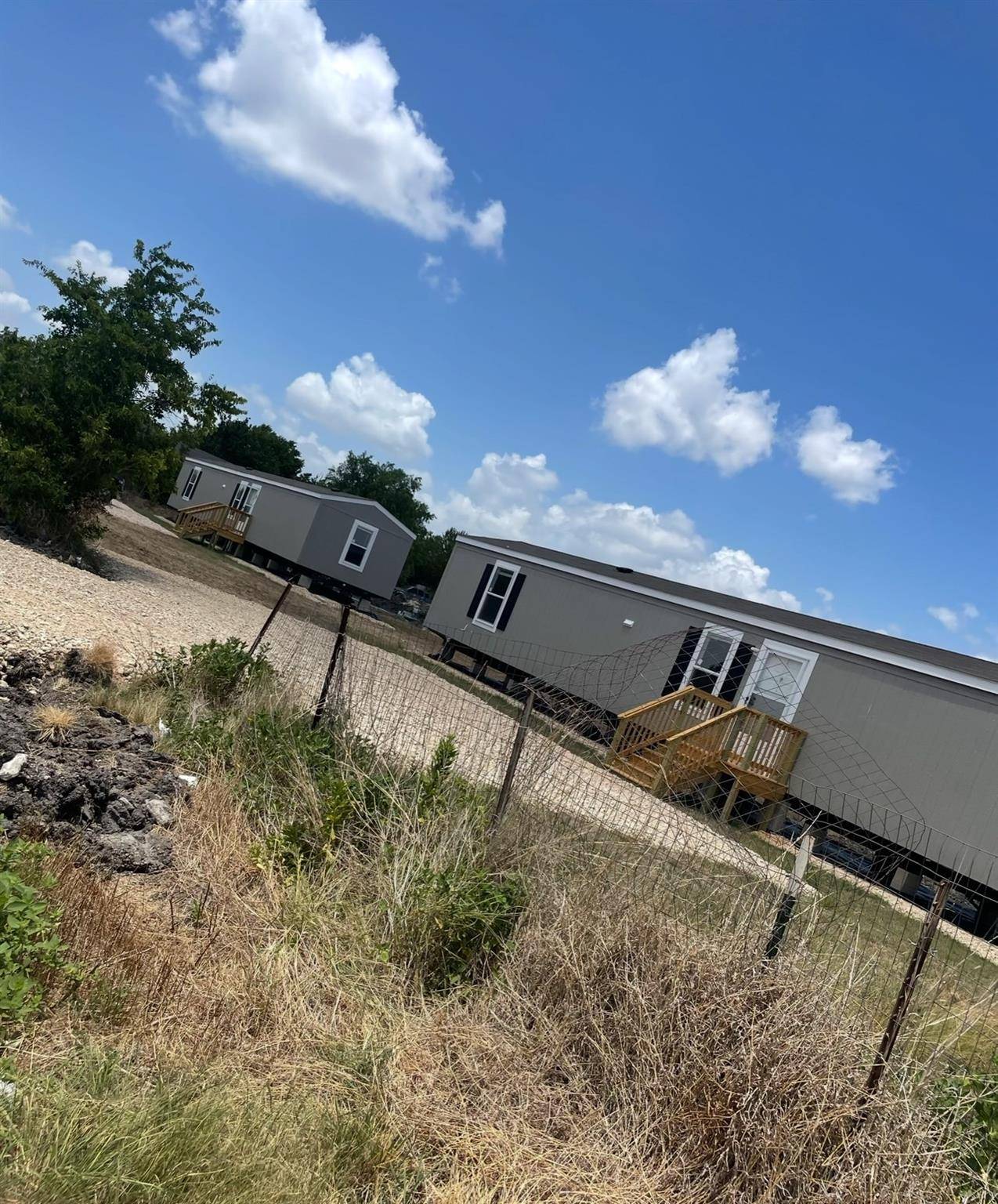 215 Greenfield RD, Kyle, TX 78640