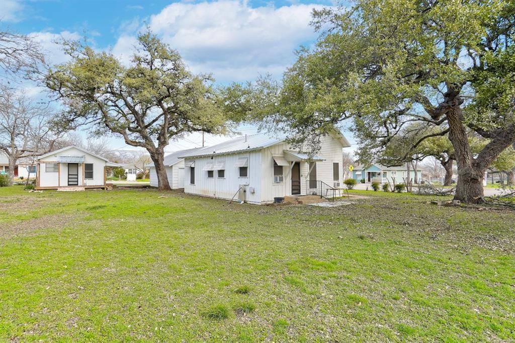 210 N Georgetown ST, Round Rock, TX 78664
