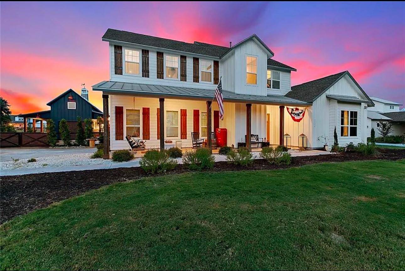 266 Victorian Gable DR, Driftwood, TX 78619