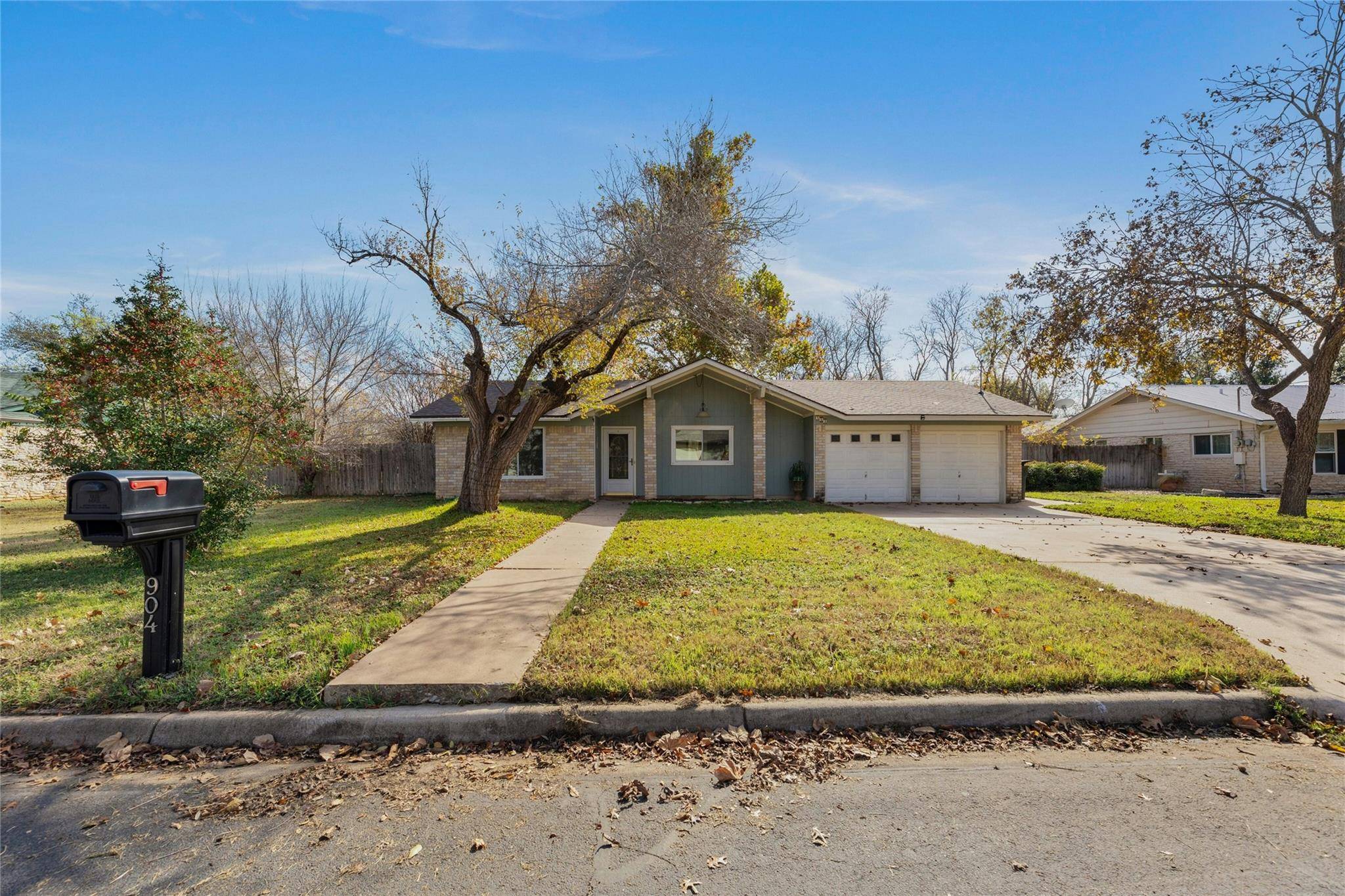904 Ranch RD, Georgetown, TX 78628