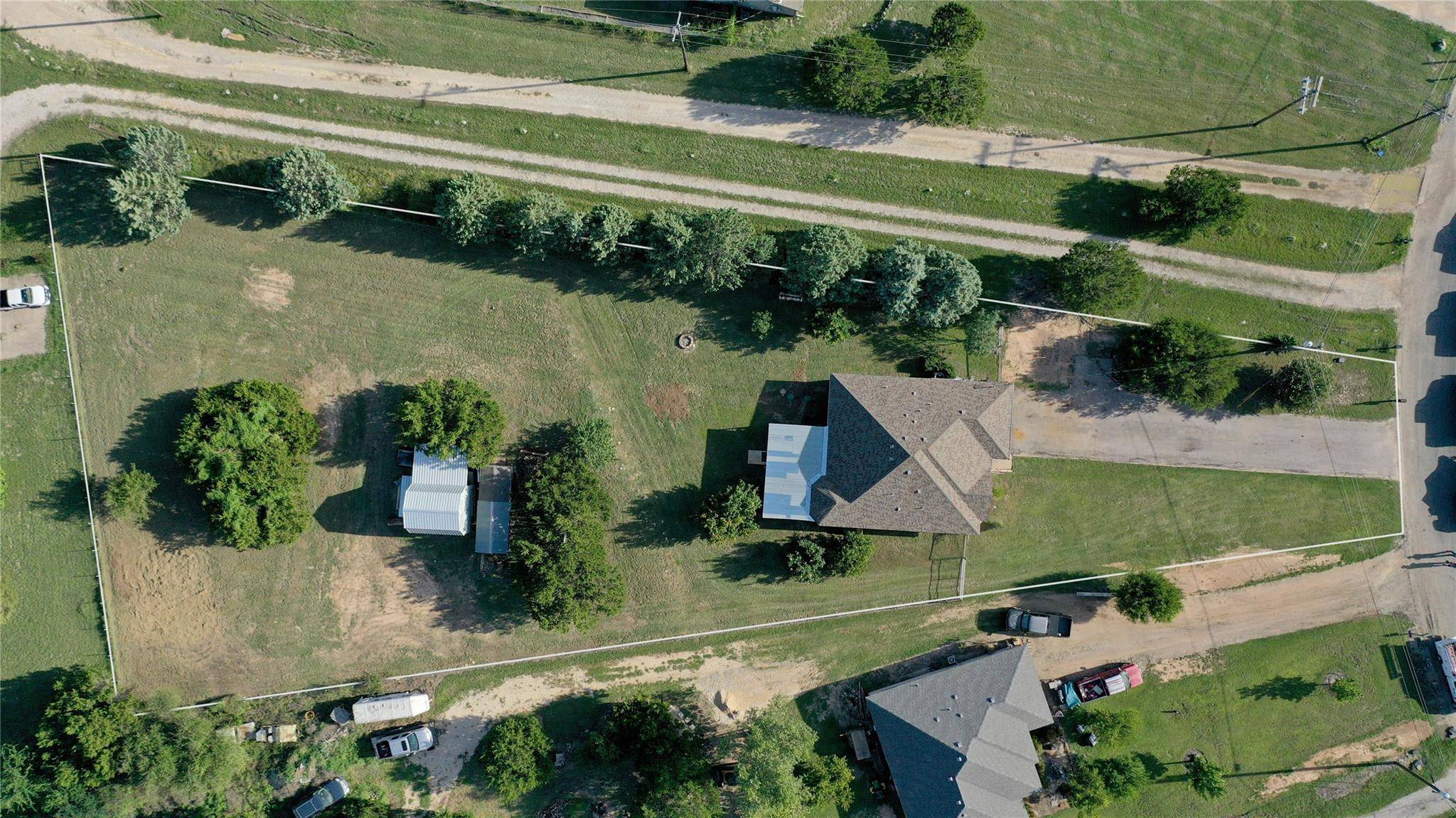 144 Round Up DR, Liberty Hill, TX 78642