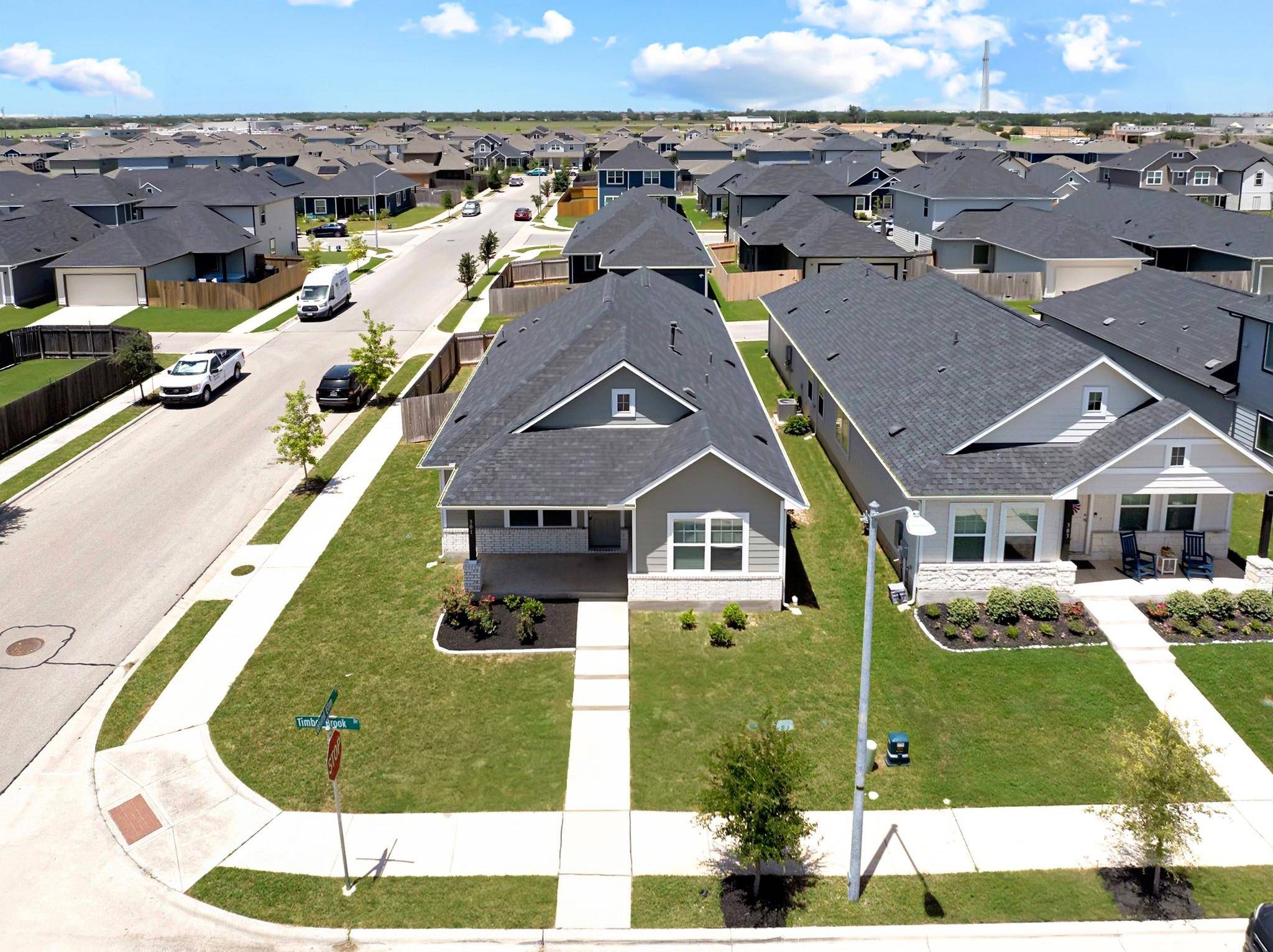 301 Timber Brook DR, Hutto, TX 78634