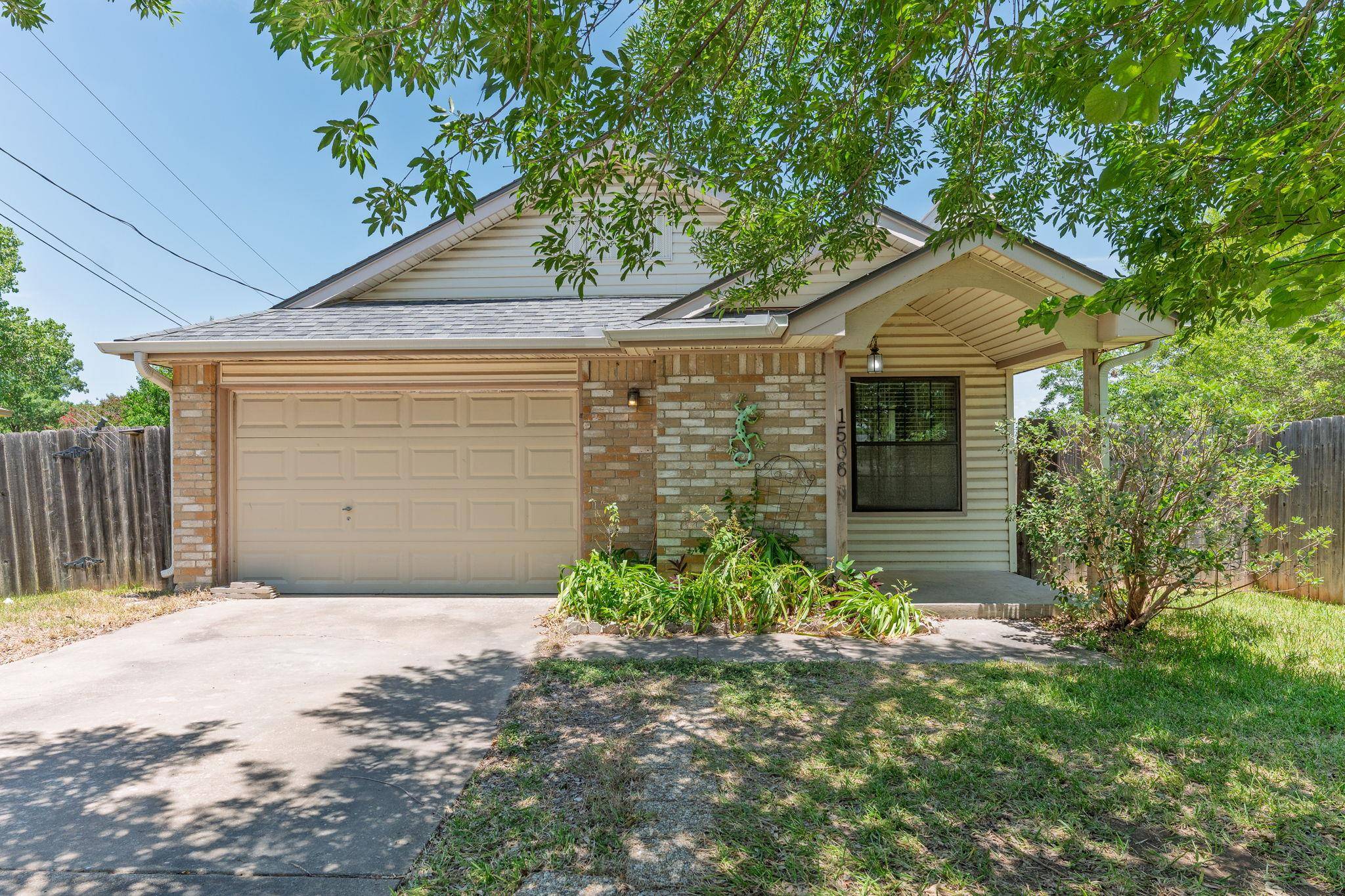1506 Ashwood CT, Round Rock, TX 78664