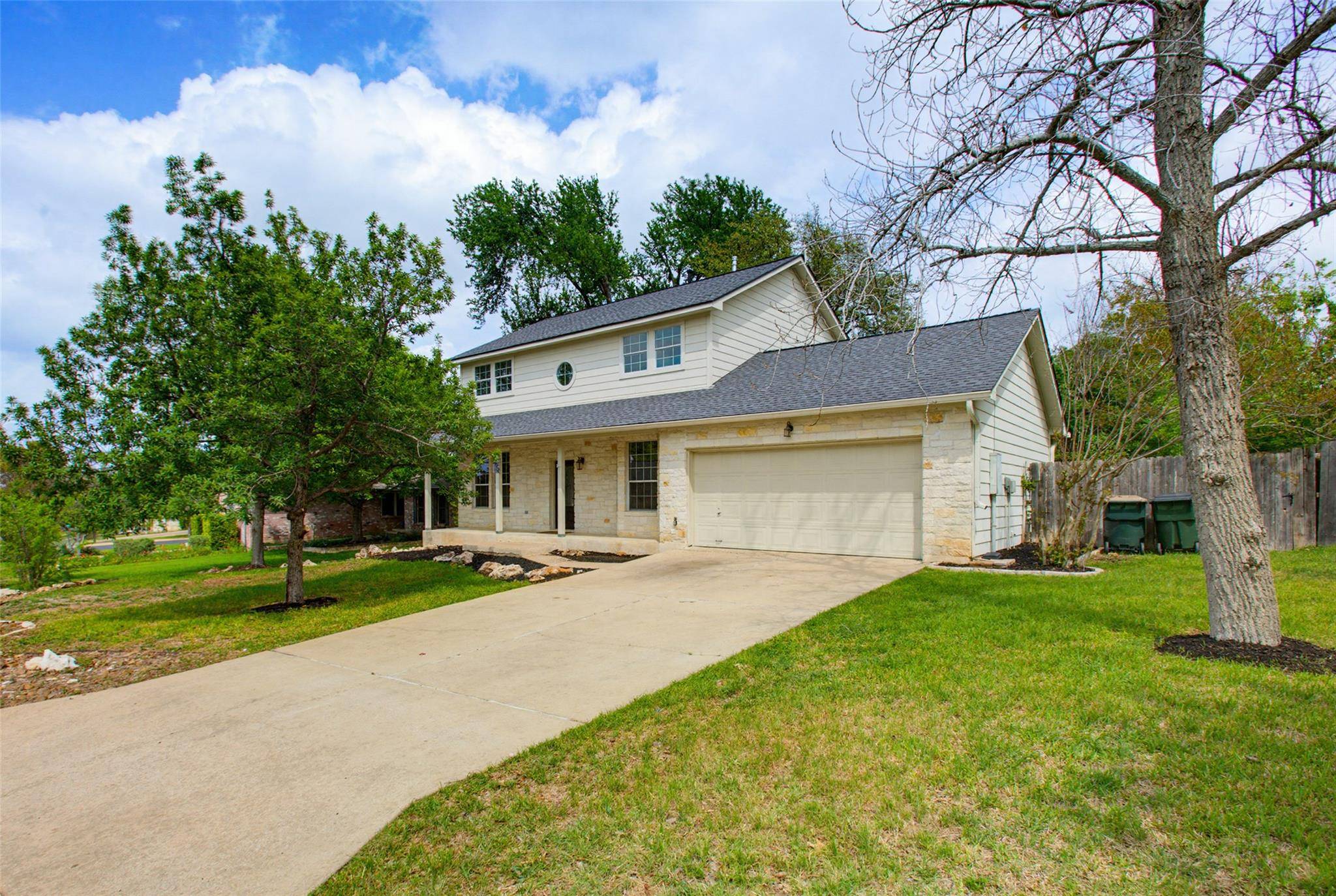 302 Deepwood DR, Georgetown, TX 78628
