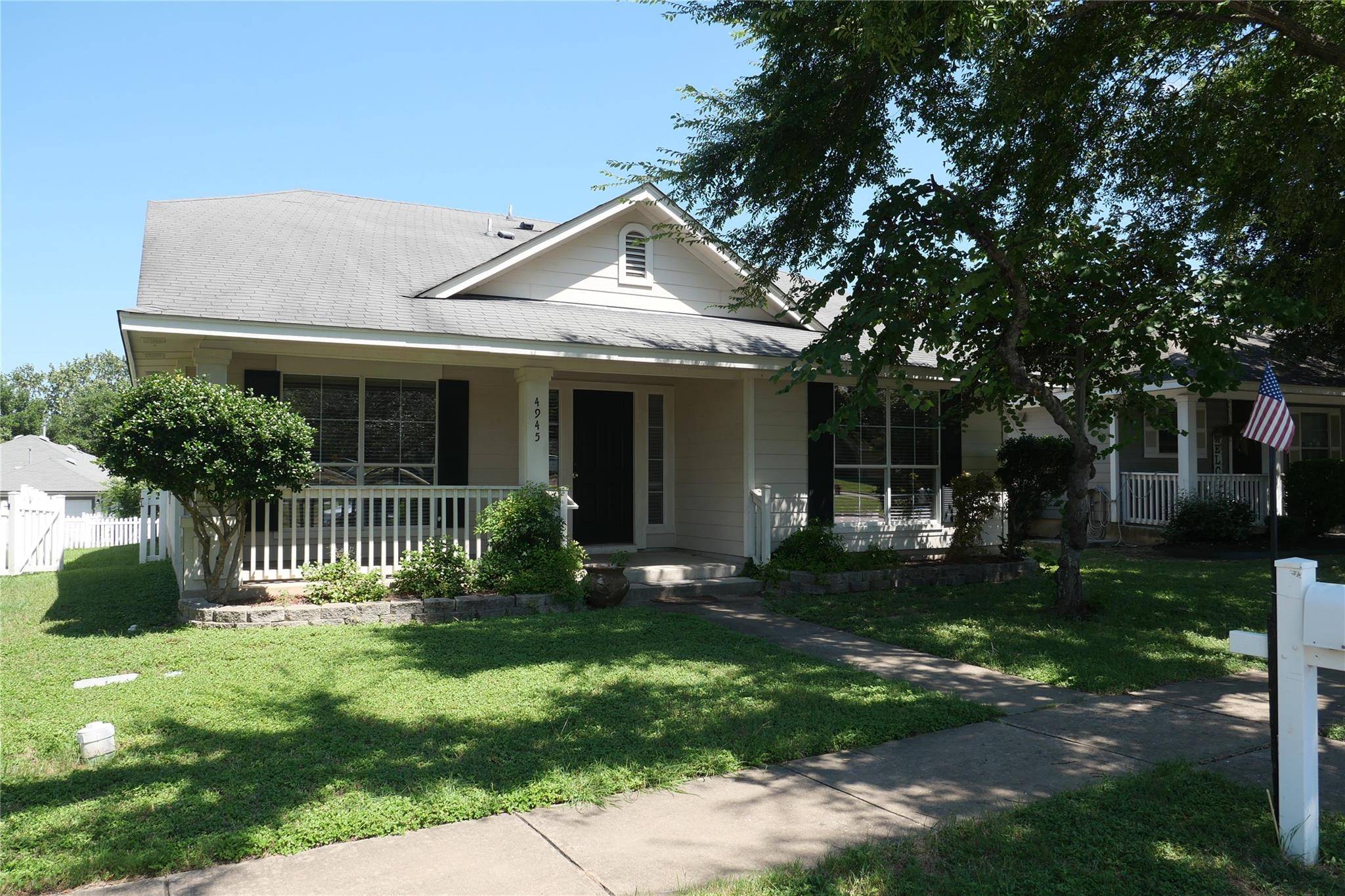 4945 Hartson, Kyle, TX 78640
