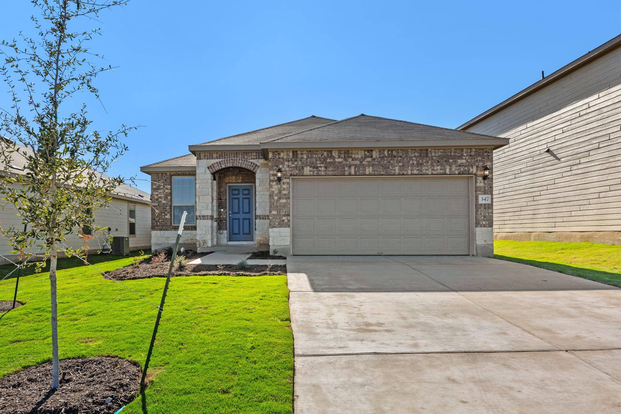 347 Paradise Canyon DR, Jarrell, TX 76537