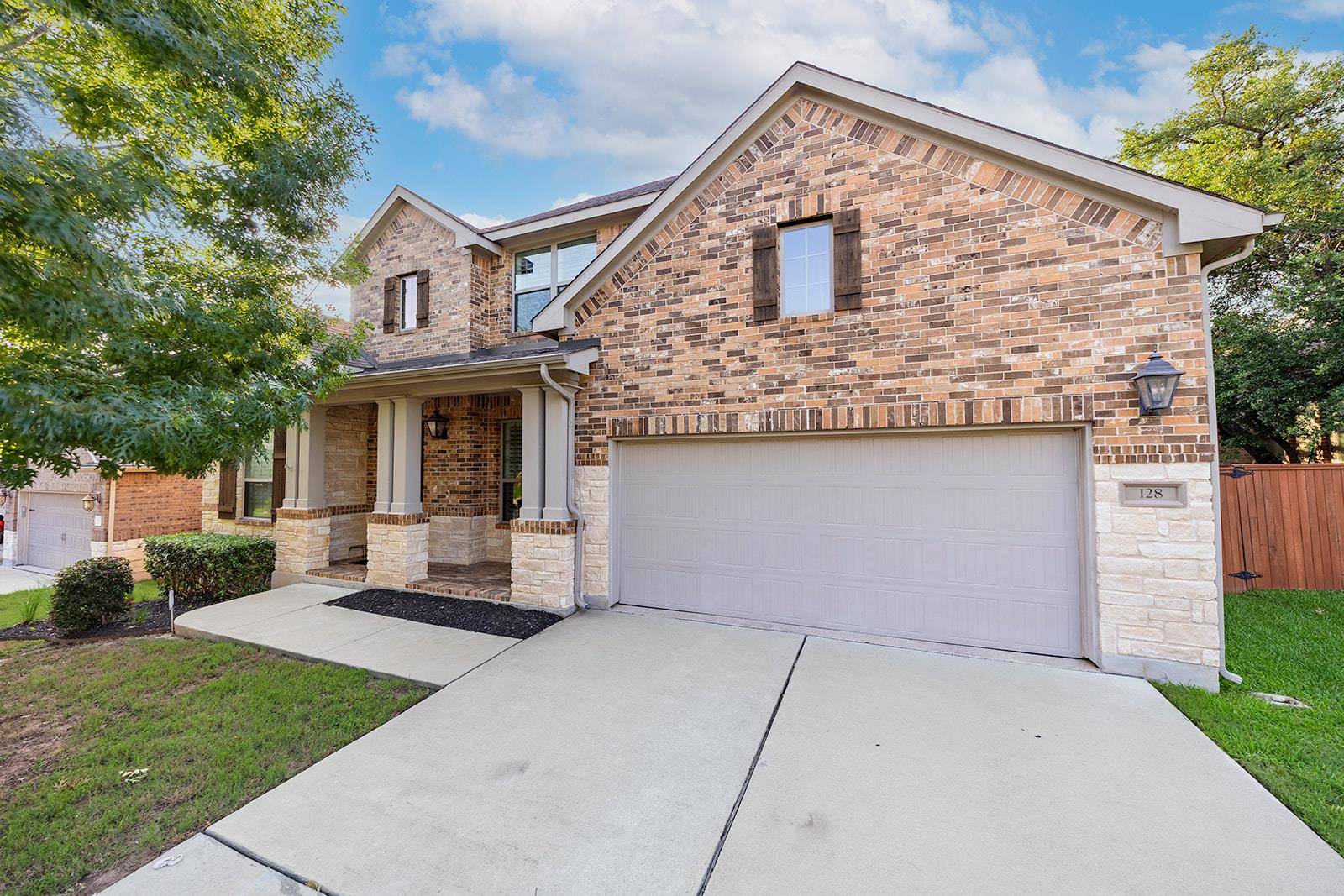 128 Lady Bird LN, Georgetown, TX 78628