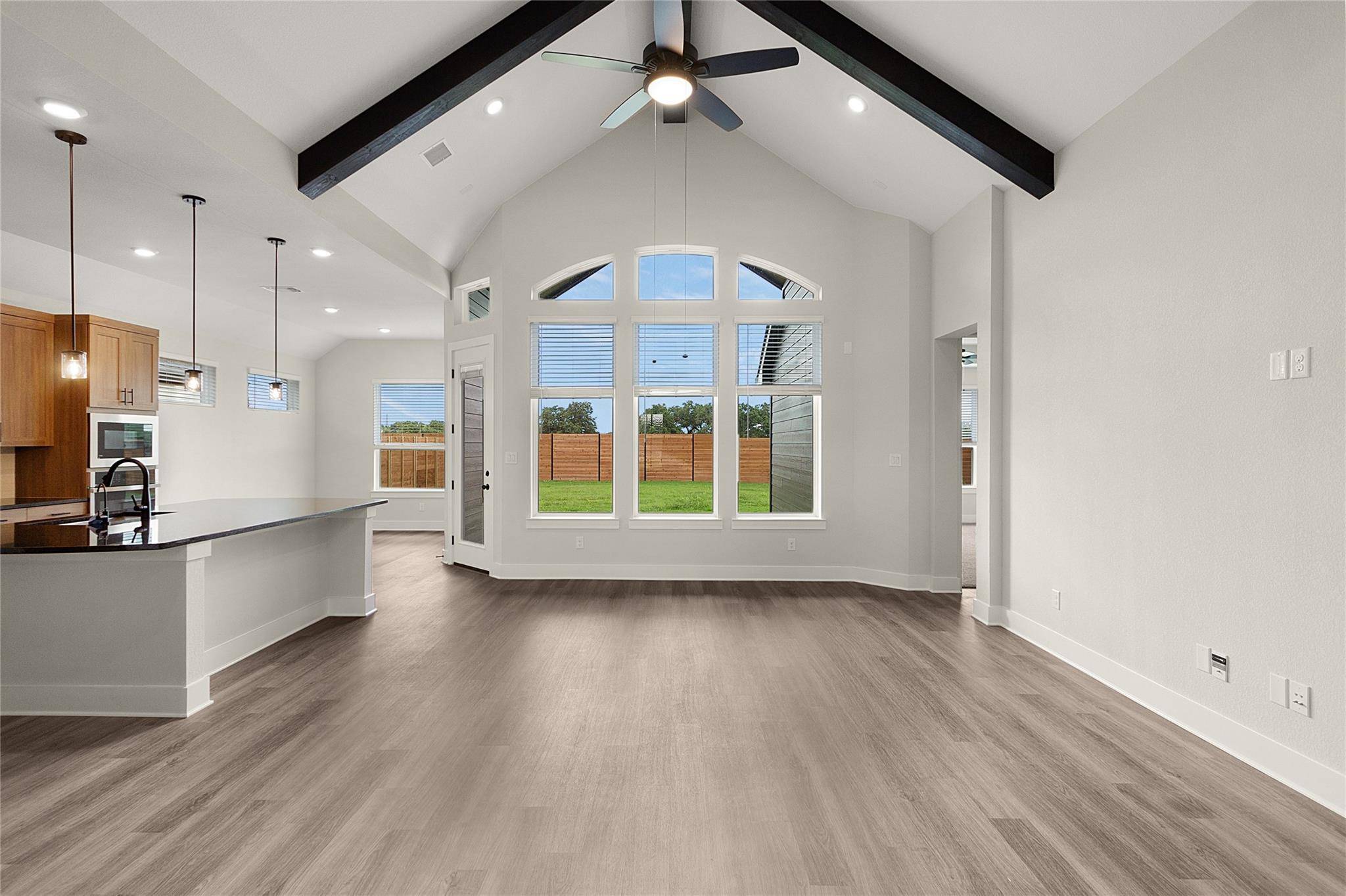 2204 Tobiano TRCE, Georgetown, TX 78633