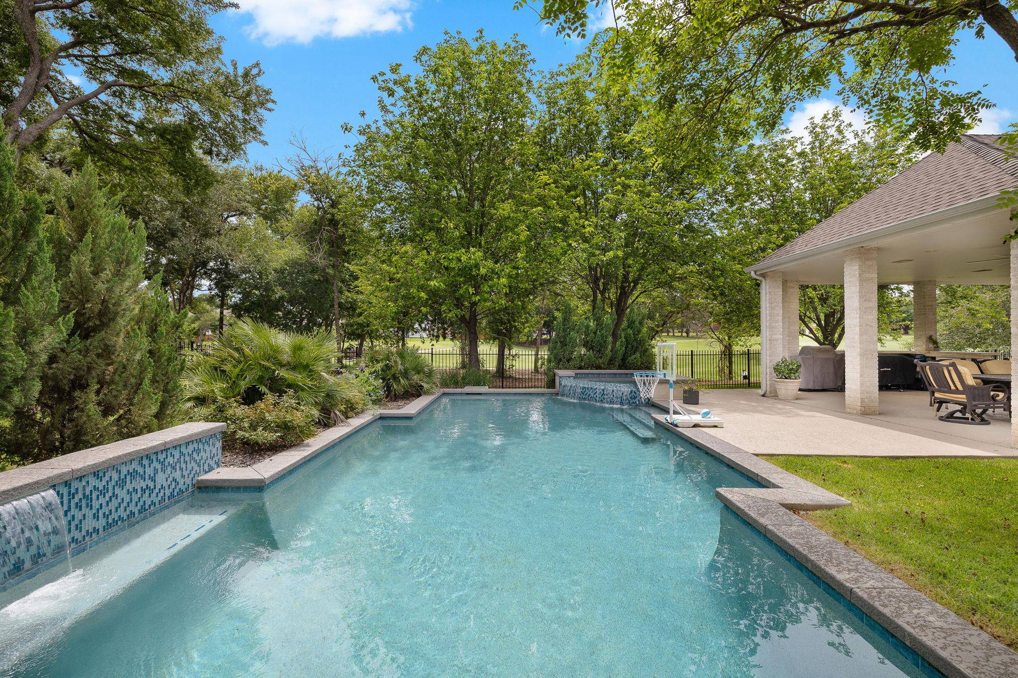 2263 Hamlet CIR, Round Rock, TX 78664