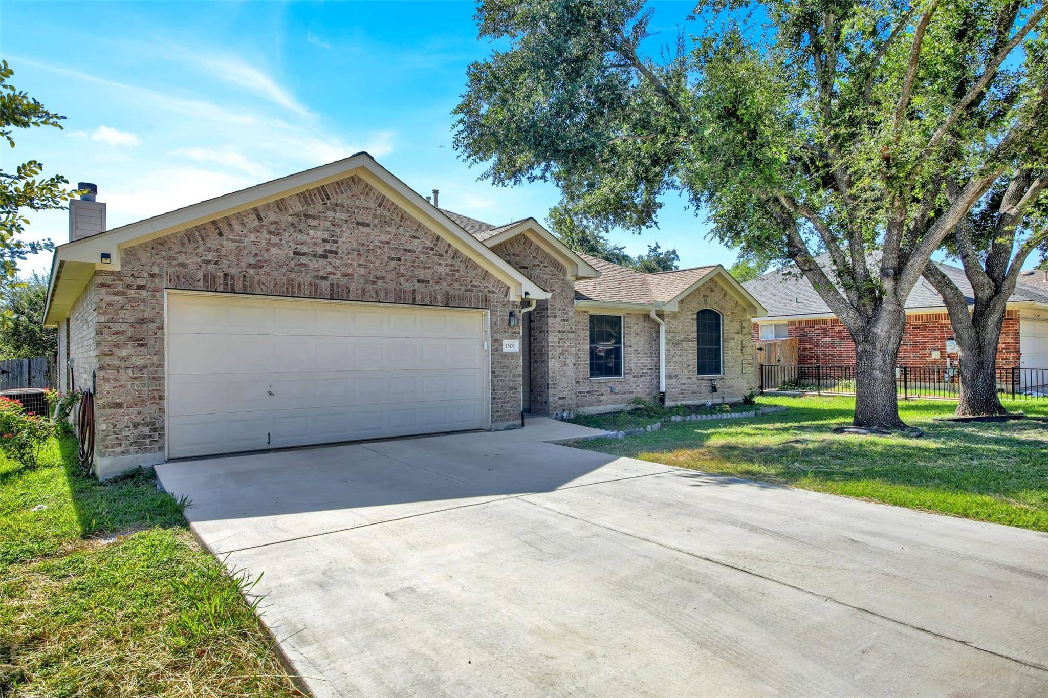 1507 Petunia LN, Pflugerville, TX 78660