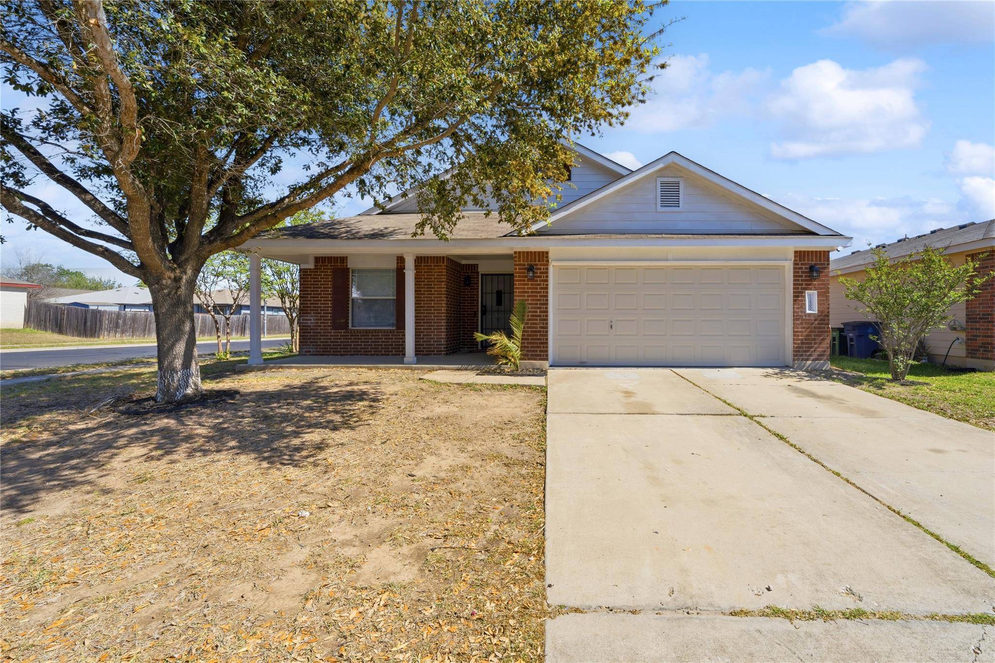 12800 Sky Harbor DR, Del Valle, TX 78617