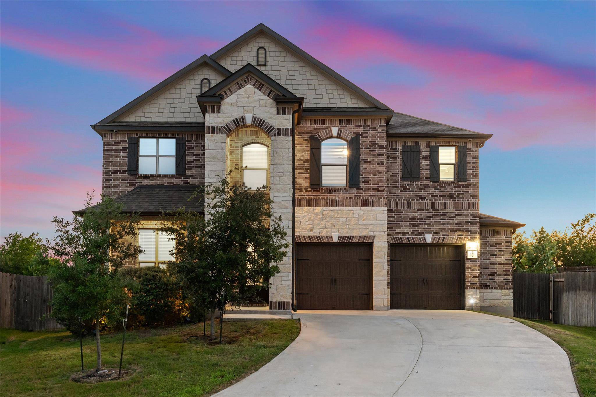 101 Crimson LN, Kyle, TX 78640