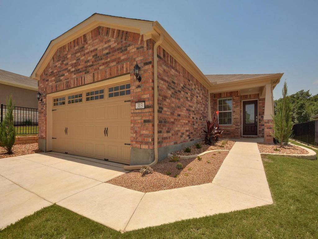 313 Kickapoo Creek LN, Georgetown, TX 78633